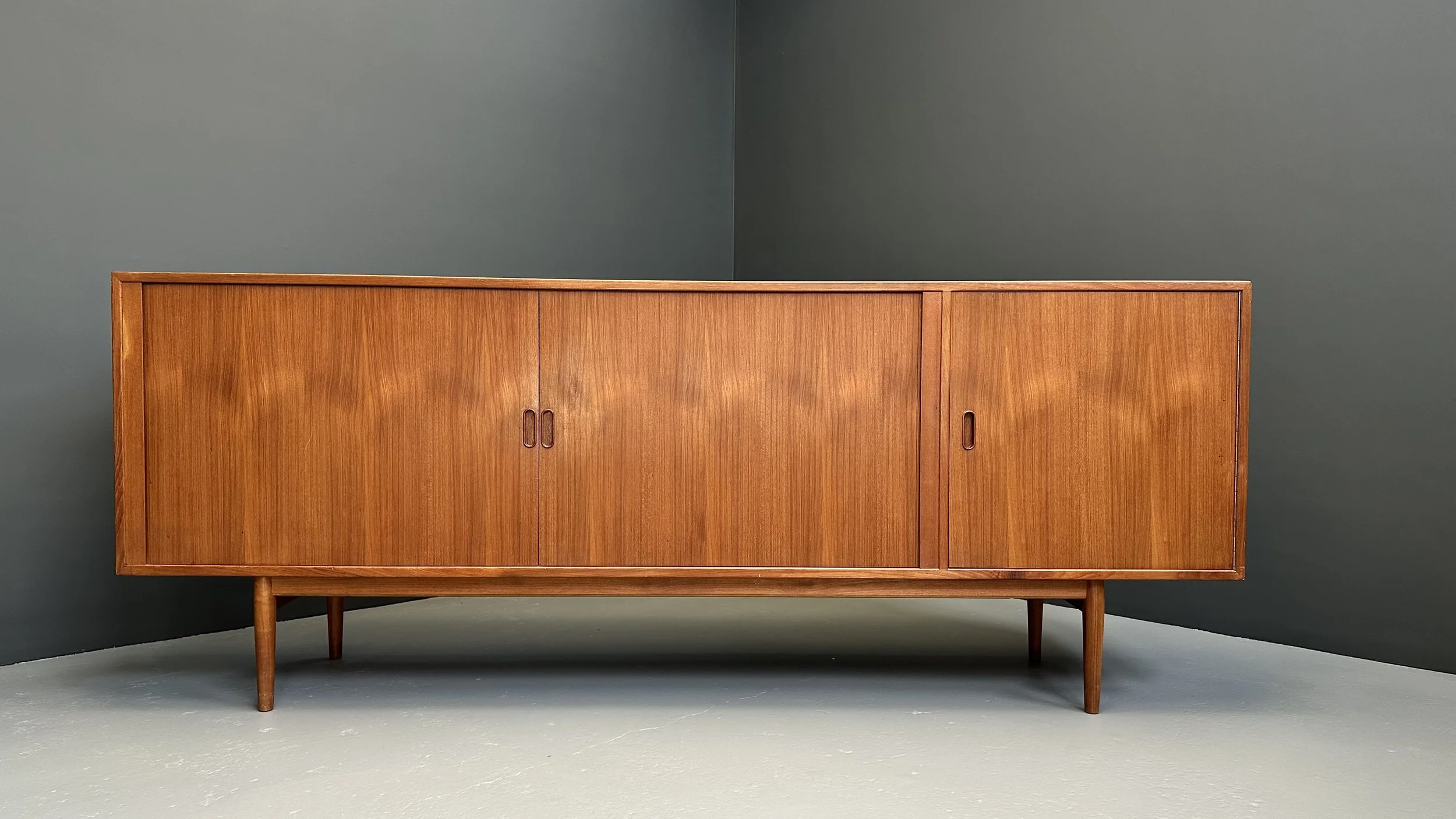 Arne Vodder OS36 teak sideboard by Sibast Furniture with sliding doors, 1960s Denmark