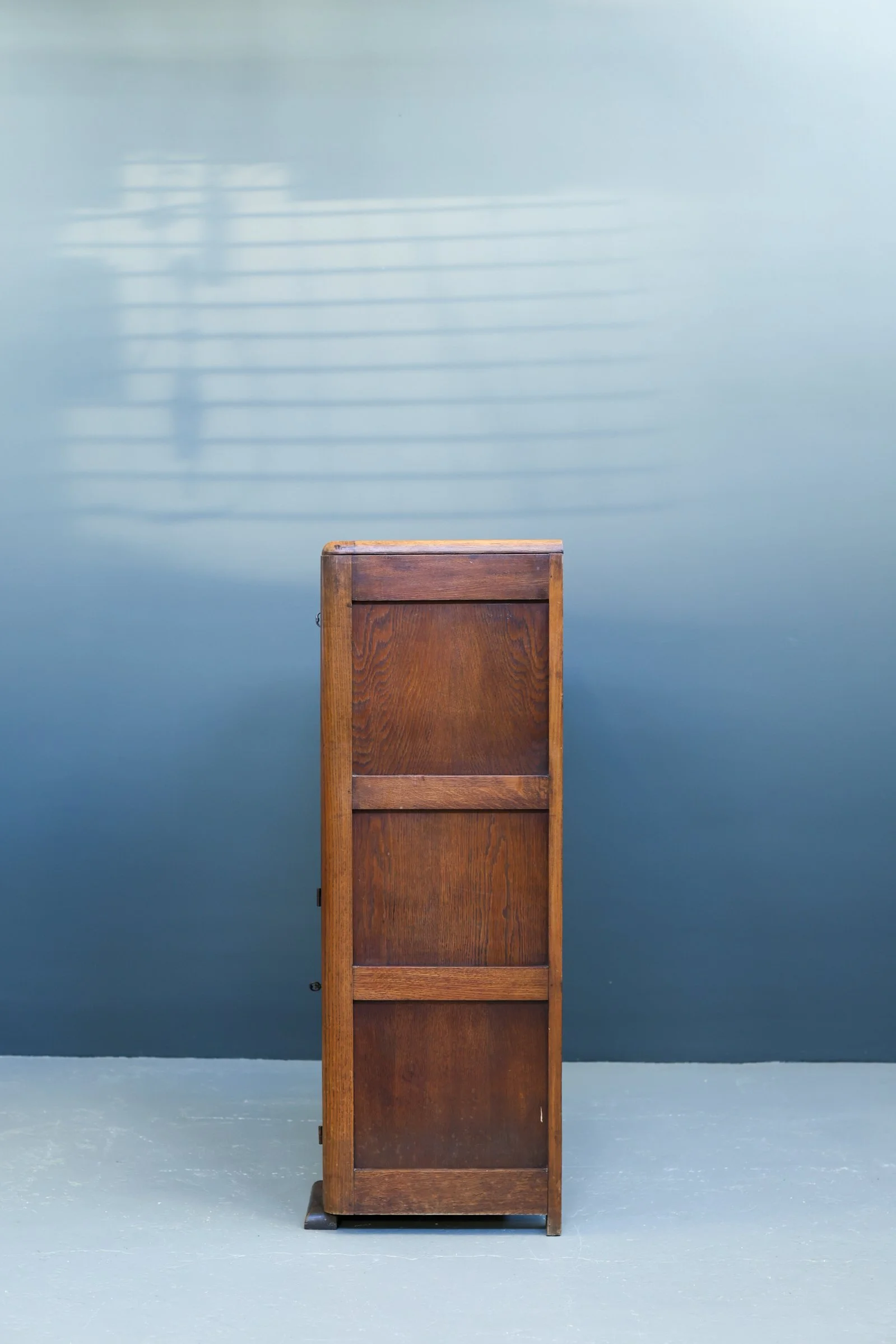 Art Deco Oak Cabinet in the Style of Charles Dudouyt, 1940s foto 4