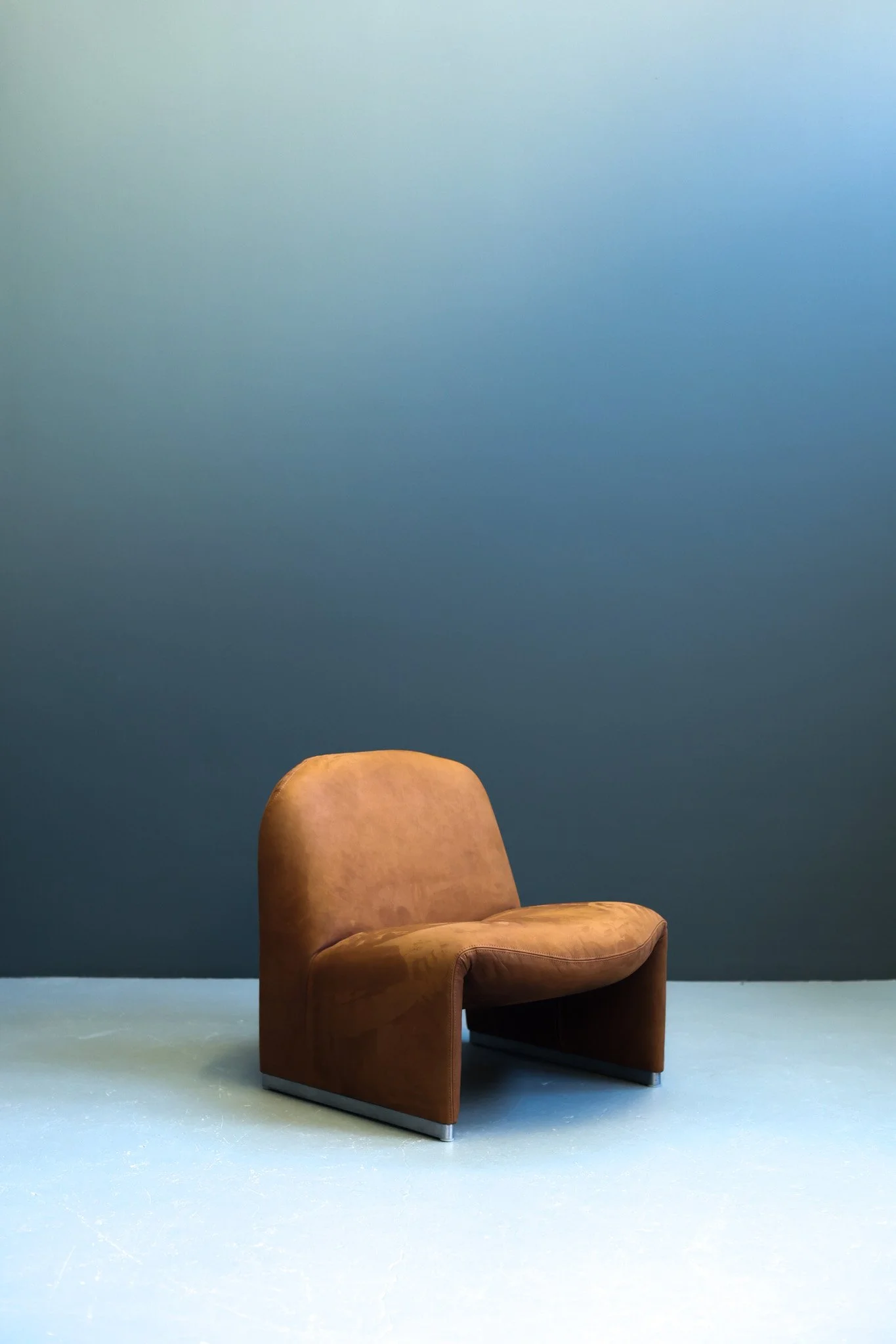 Giancarlo Piretti Alky lounge chair for Artifort in brown nubuck leather, 1970s