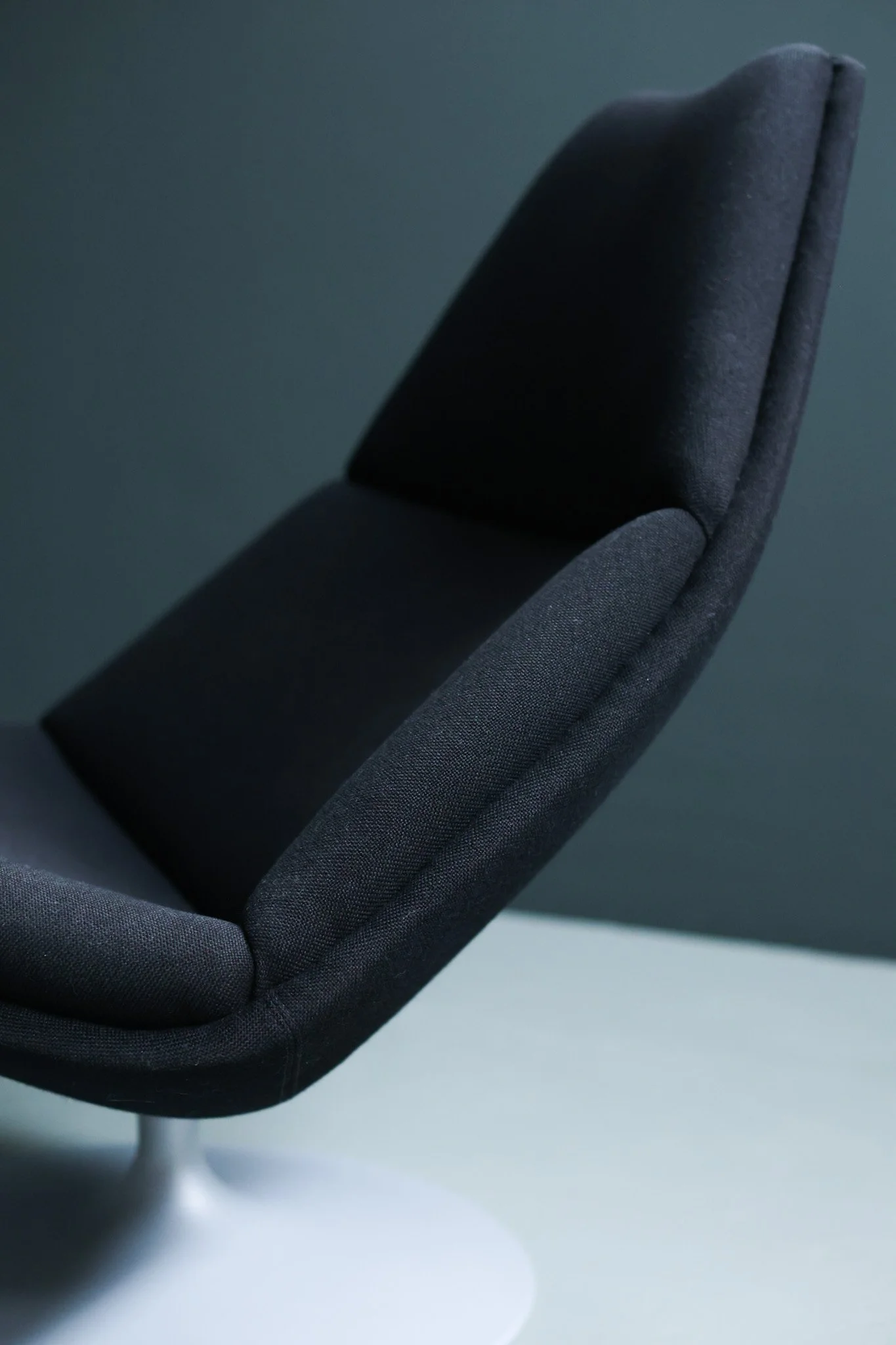 Geoffrey Harcourt F510 Swivel Chair for Artifort in Black Wool foto 4