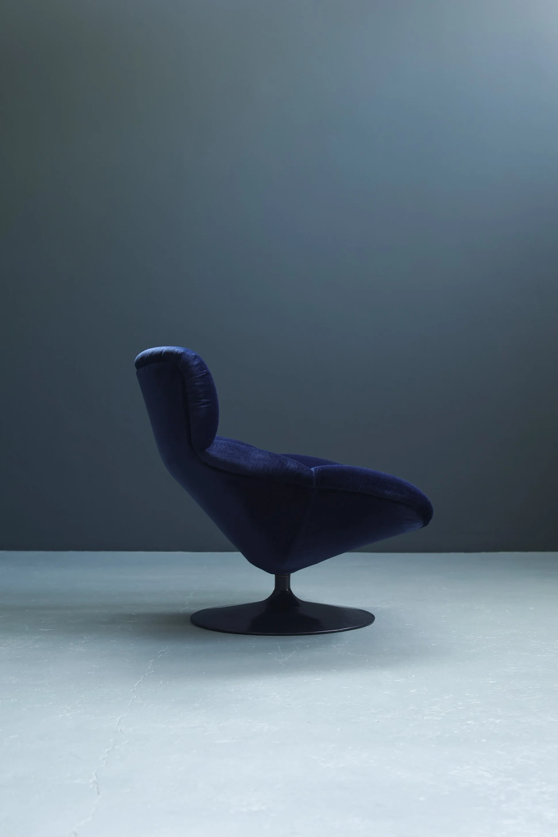 Geoffrey Harcourt F518 Lip Chair for Artifort in Blue Velvet foto 3