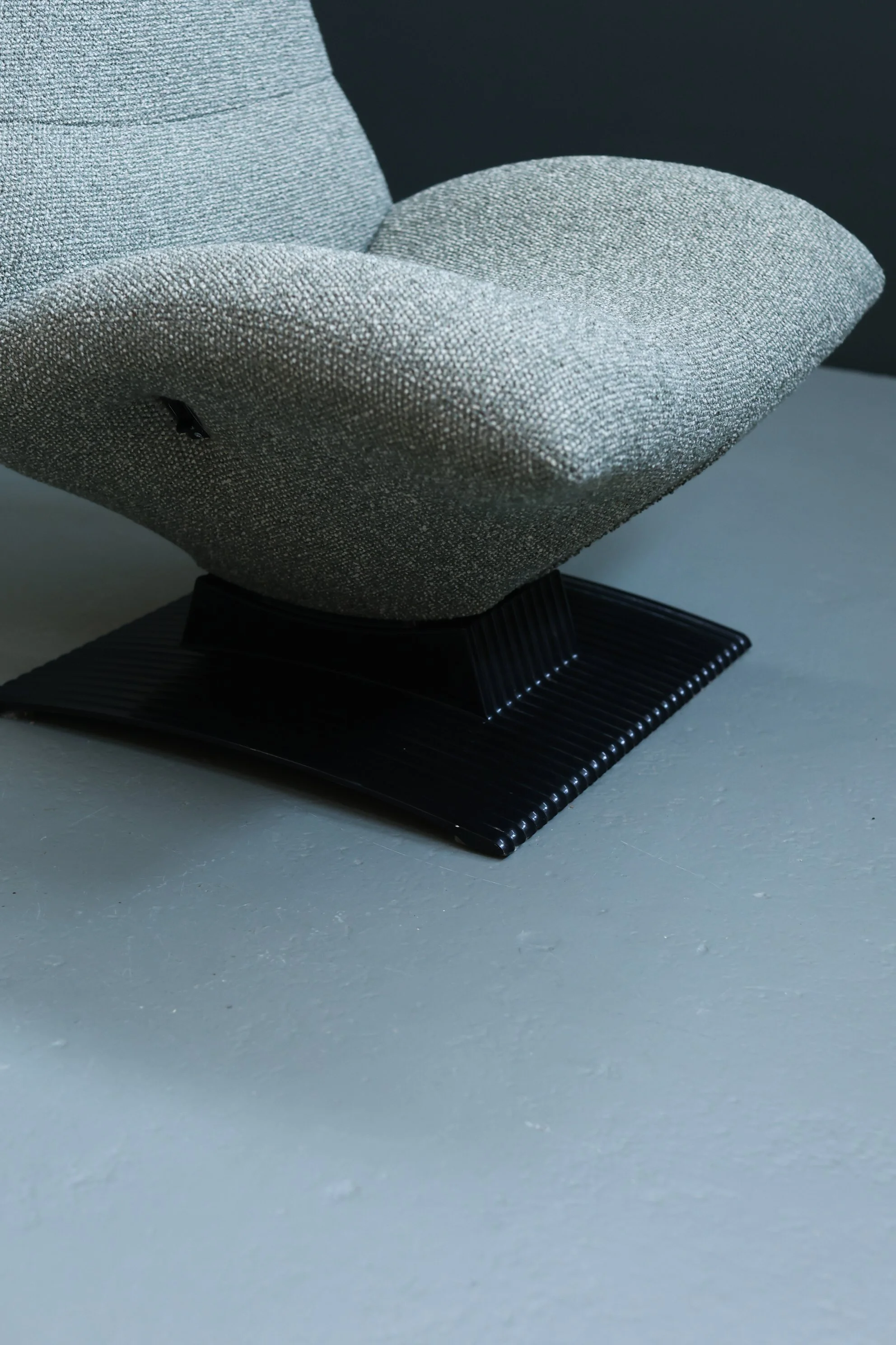 Peter van der Ham F773 Wave Lounge Chair for Artifort foto 7