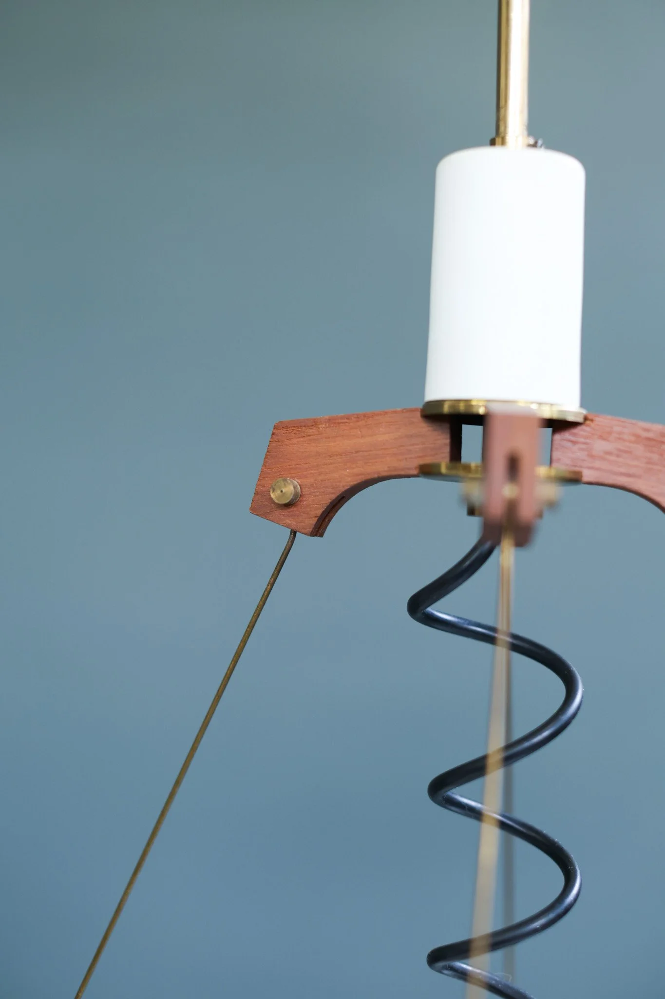 Bruno Chiarini Chandelier in Opaline Glass and Wood foto 12