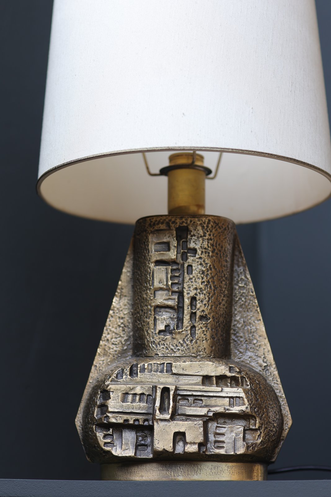 Brutalist Bronze Table Lamp, Italy 1970s foto 5