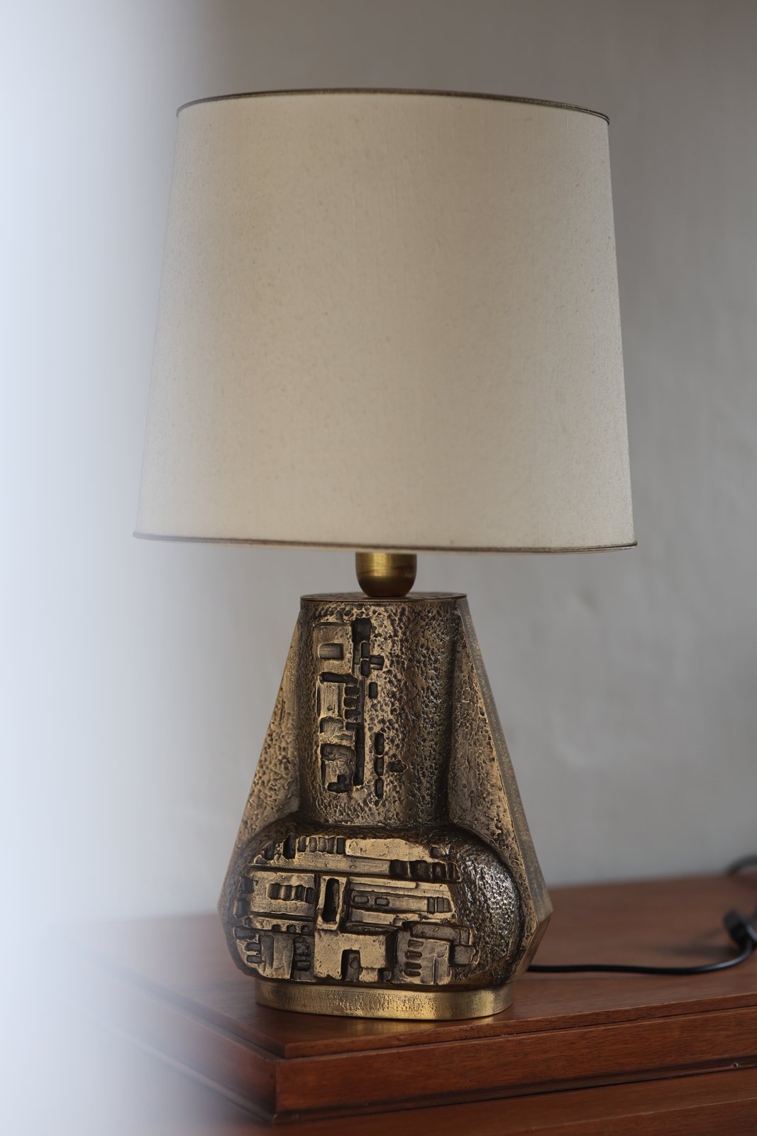 Brutalist Bronze Table Lamp, Italy 1970s foto 9