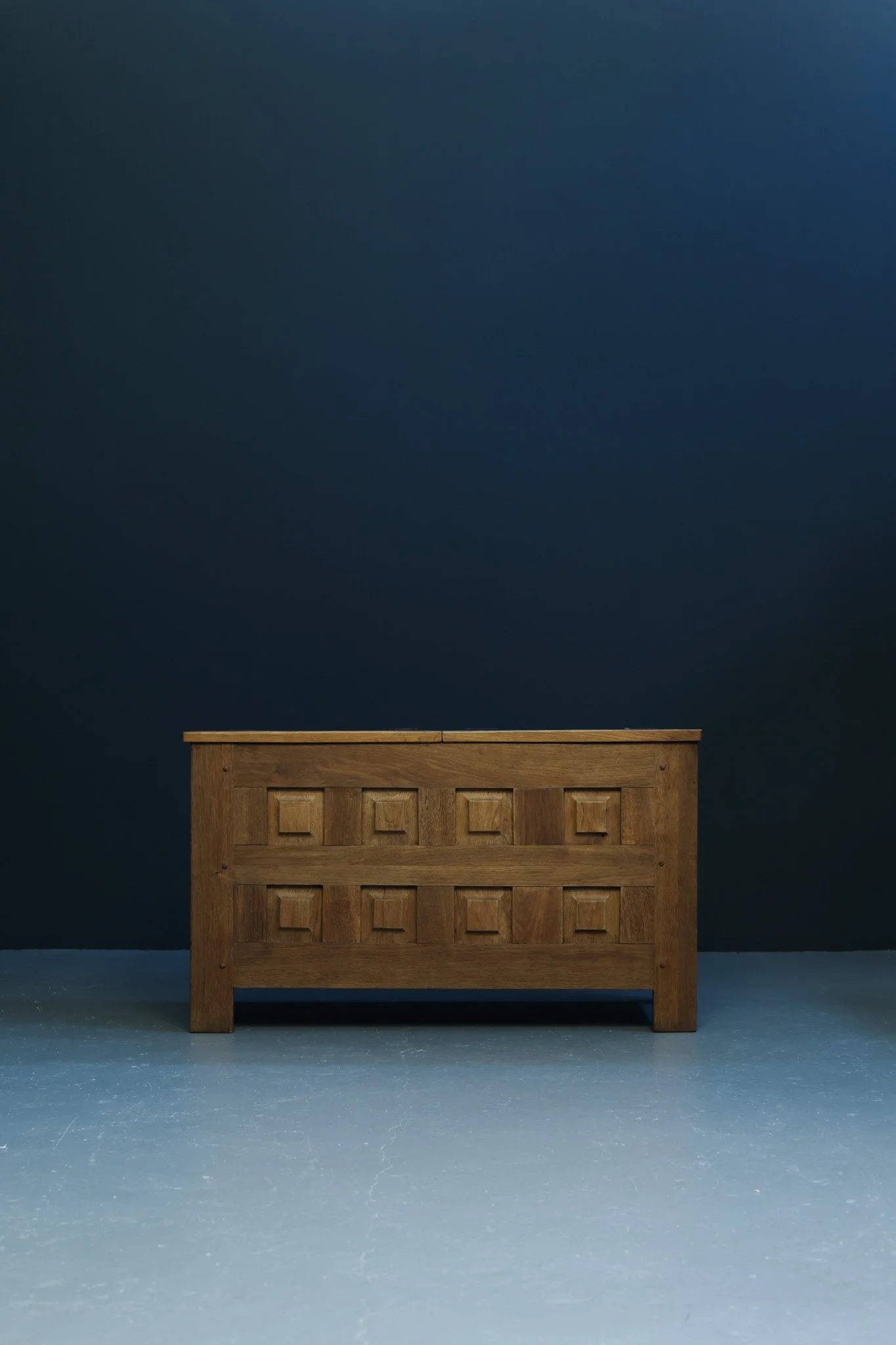 Brutalist solid oak blanket chest with hand-cut geometric relief pattern, 1970s Netherlands