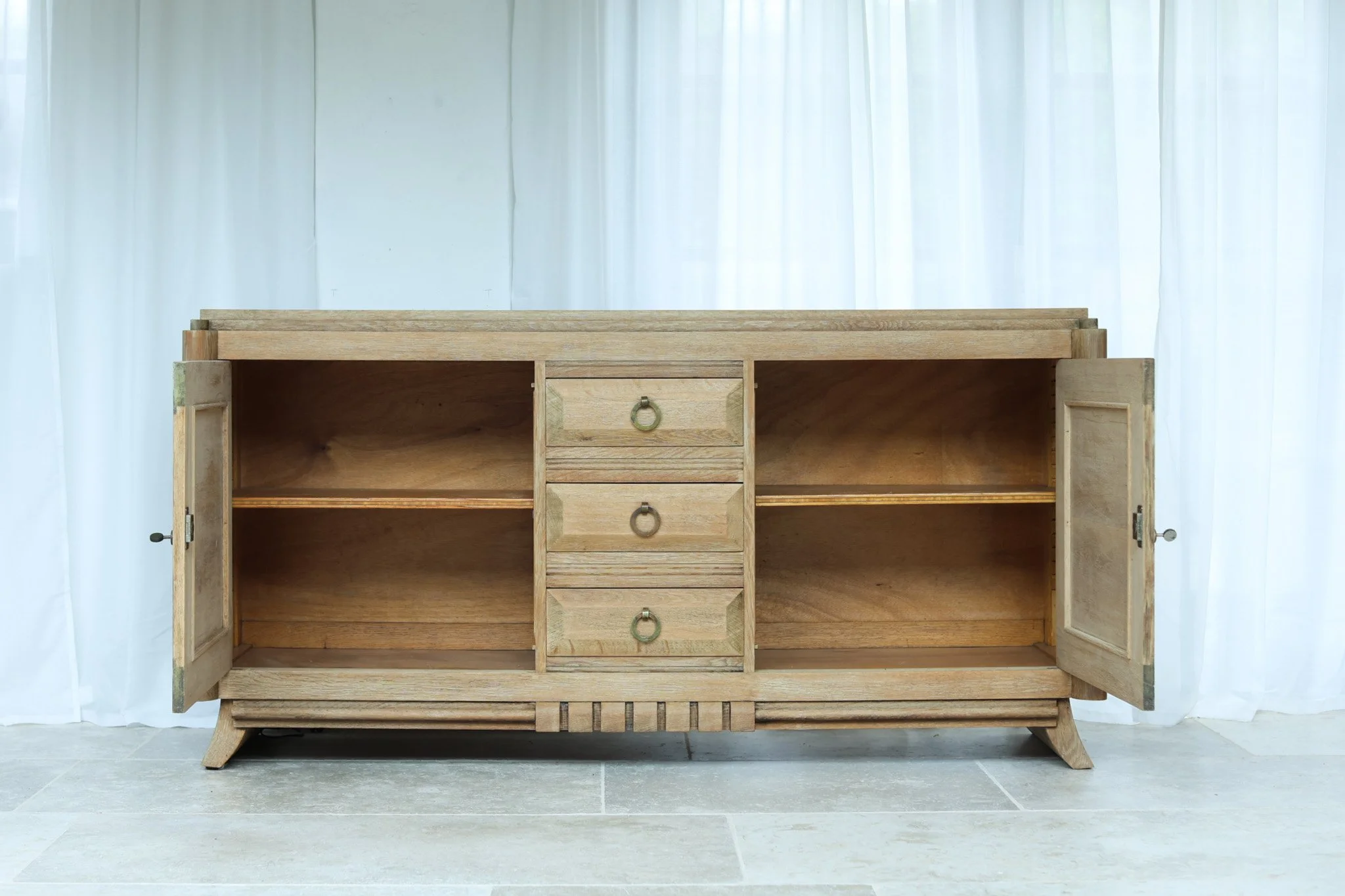 Charles Dudouyt Solid Oak Cabinet foto 11