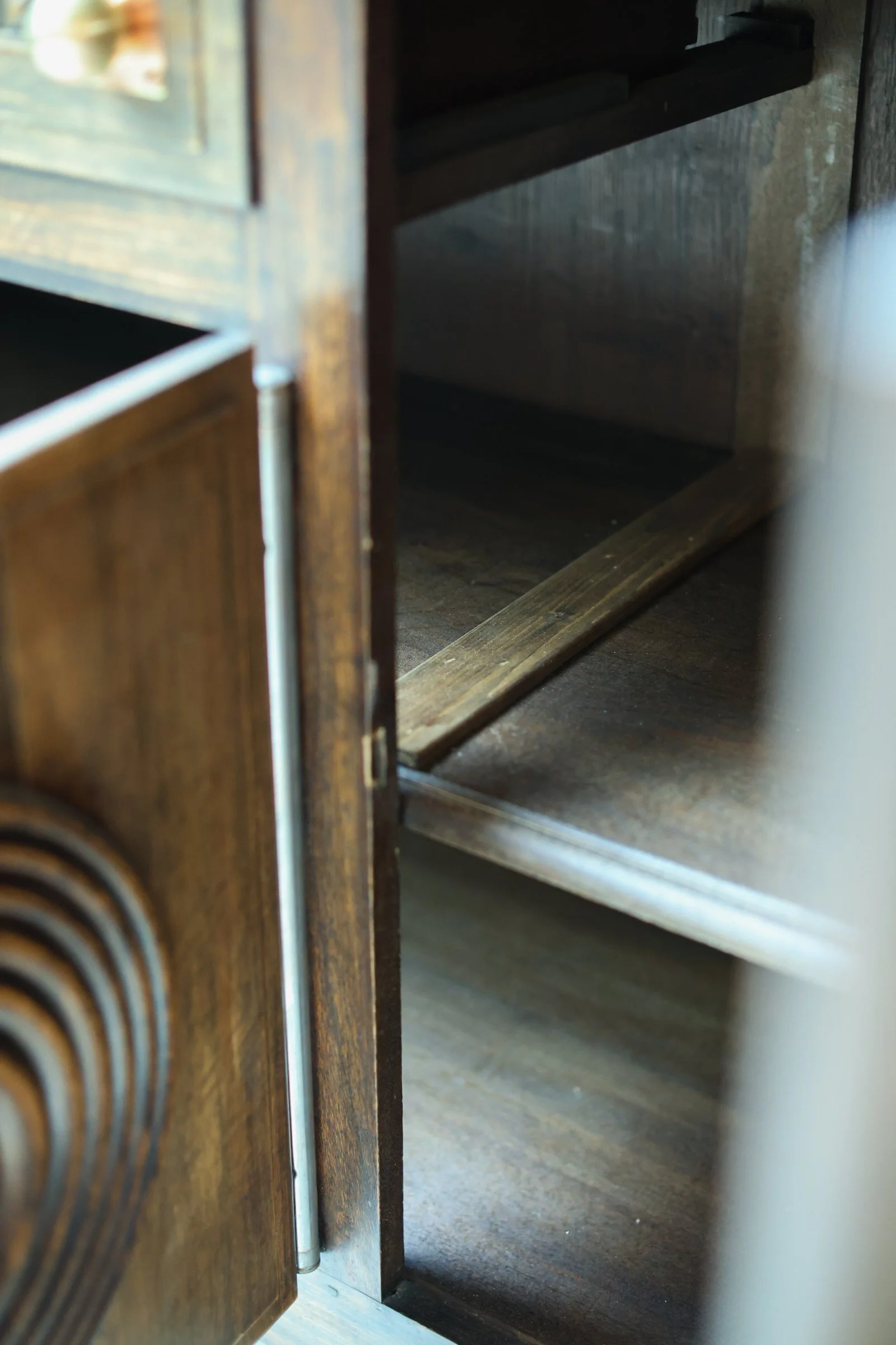 Charles Dudouyt Oak Credenza foto 9