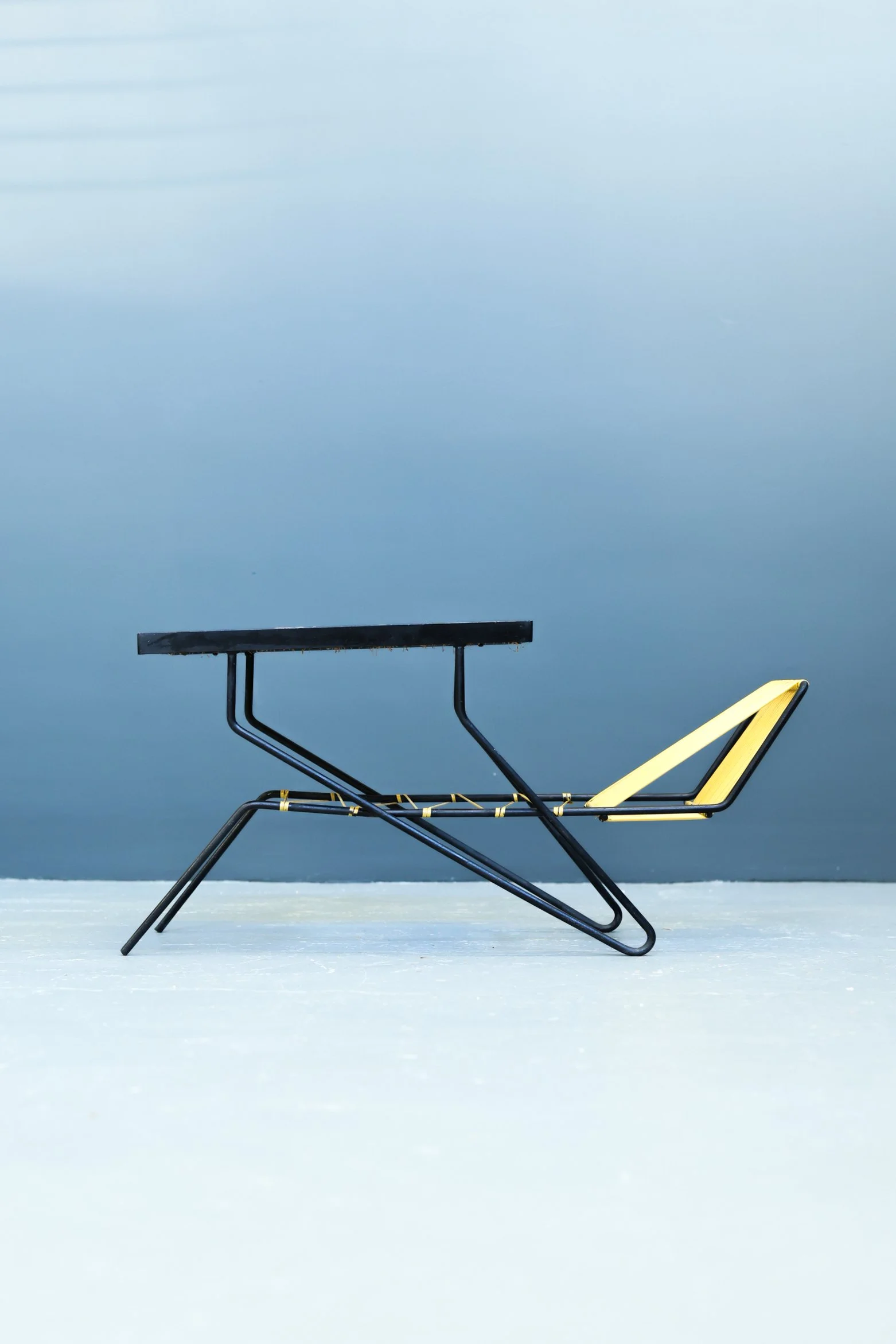 Freres Cloutier Ceramic and Steel Side Table foto 3