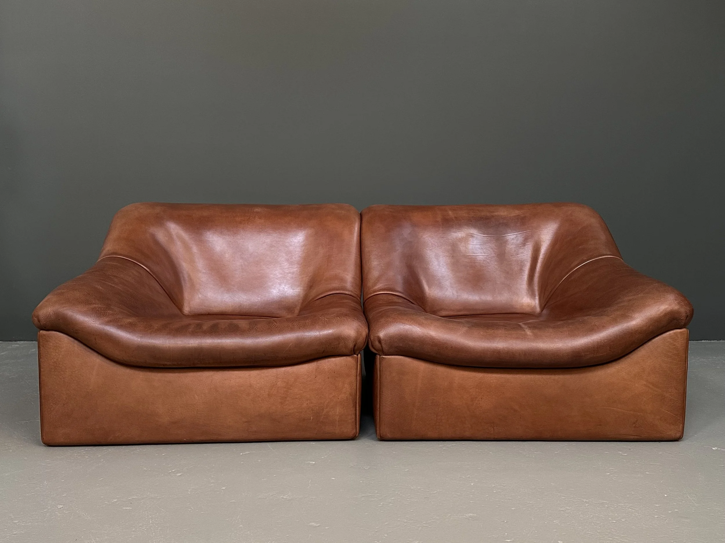 De Sede DS-46 modular sofa in brown buffalo neck leather, Swiss, 1970s