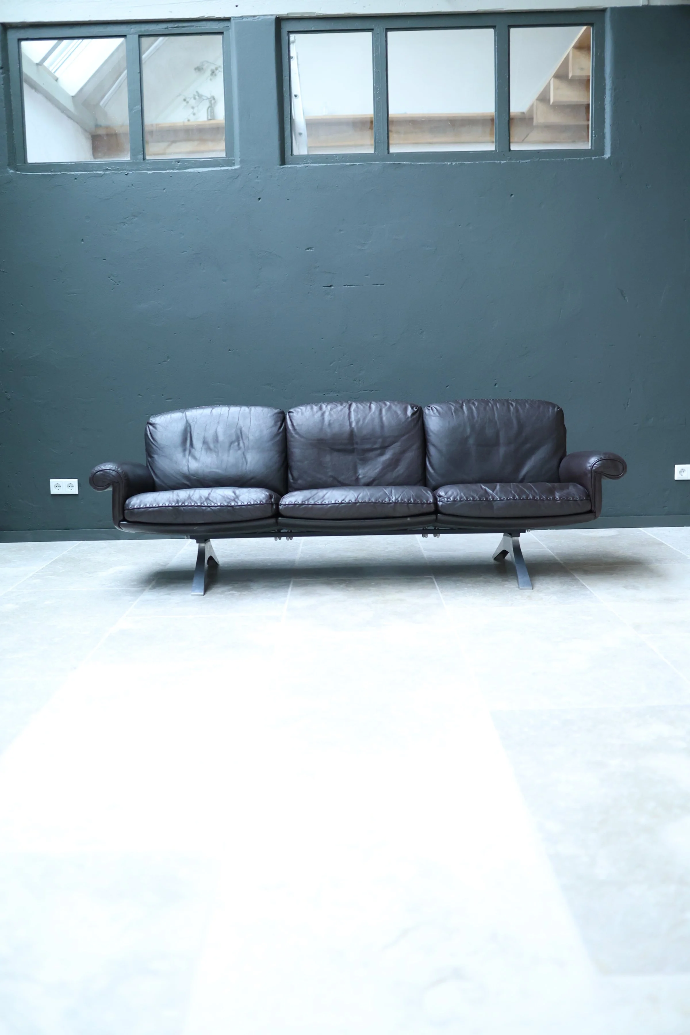 De Sede DS-31 Three-Seater Sofa in Dark Brown Leather foto 11