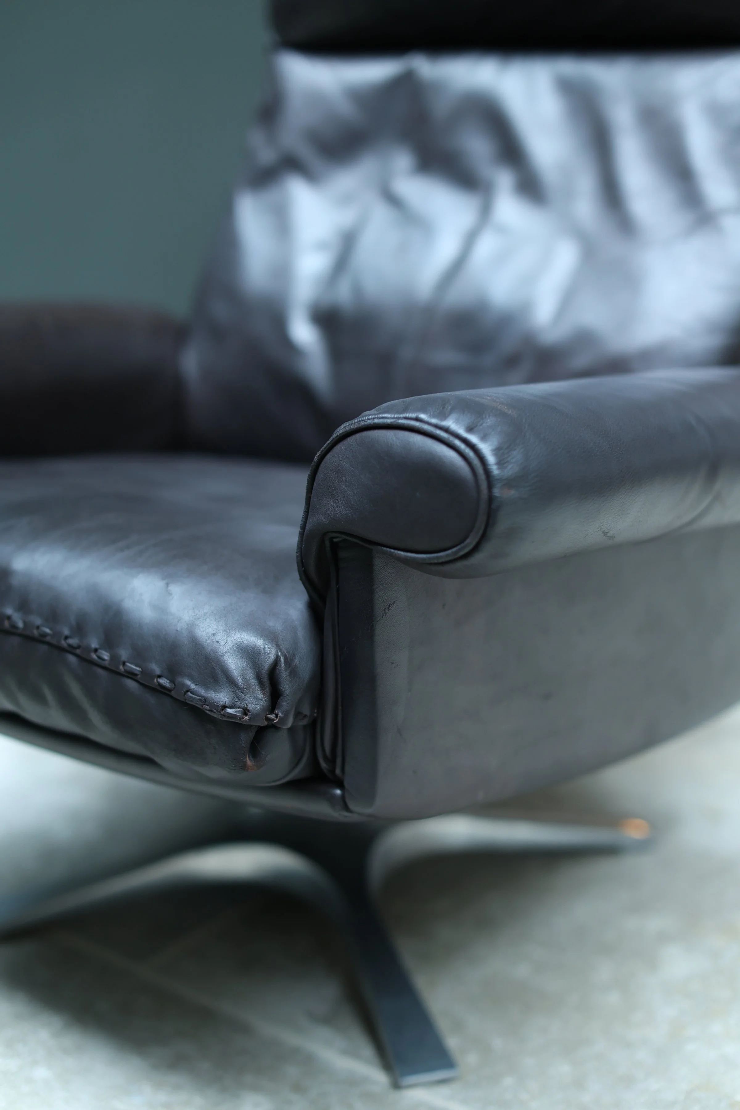 De Sede DS-31 Swivel Lounge Chair in Brown Leather foto 9