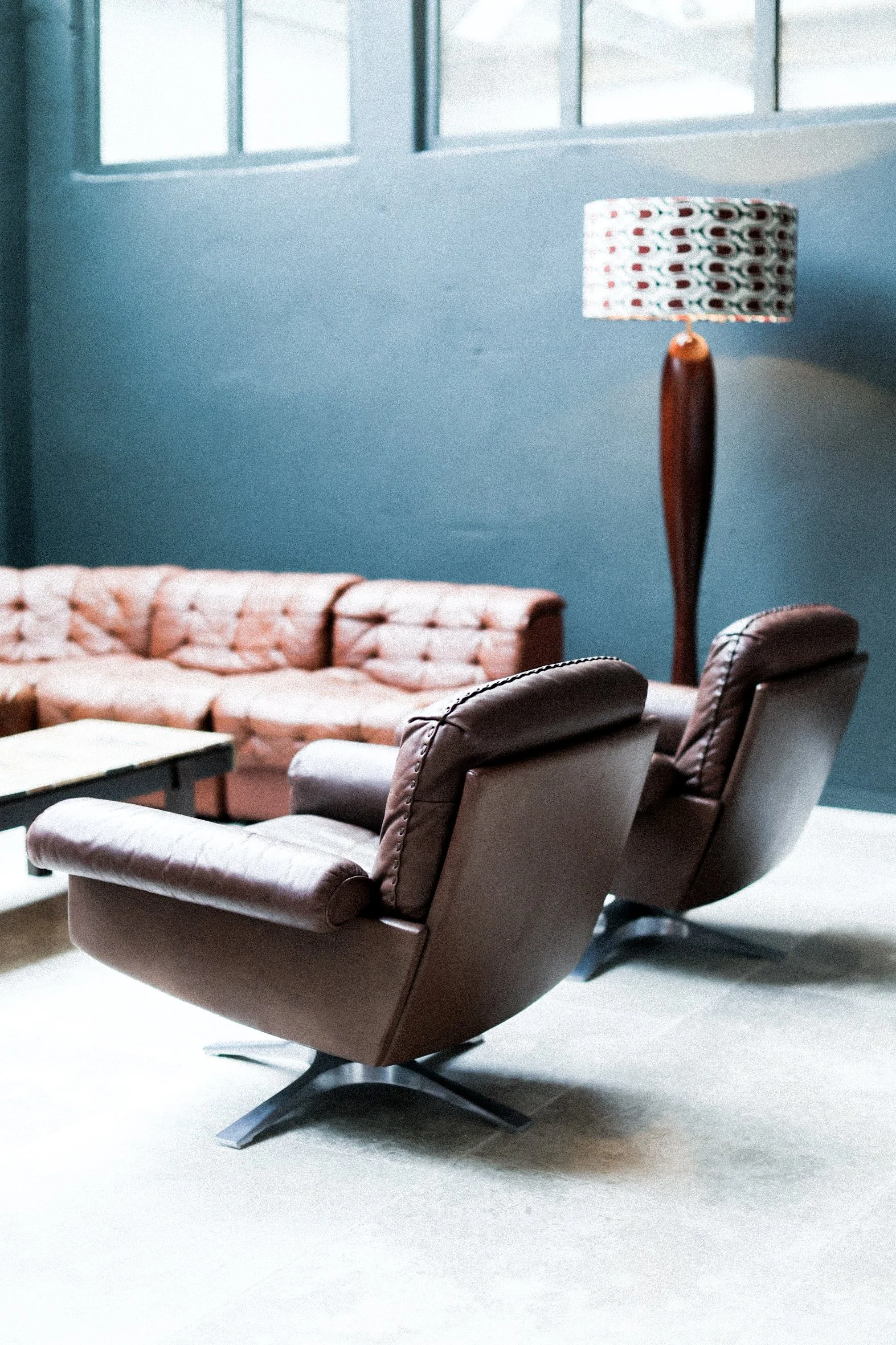 De Sede DS-31 Swivel Club Chairs, Pair foto 13