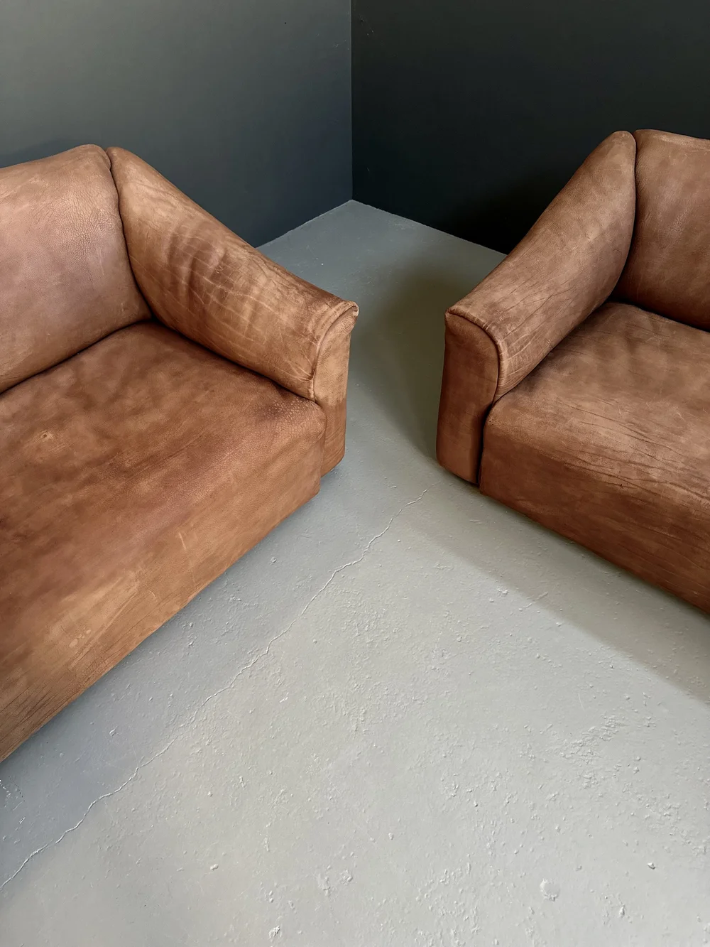 De Sede DS-47 Three-Seater Sofa in Bull Neck Leather foto 10