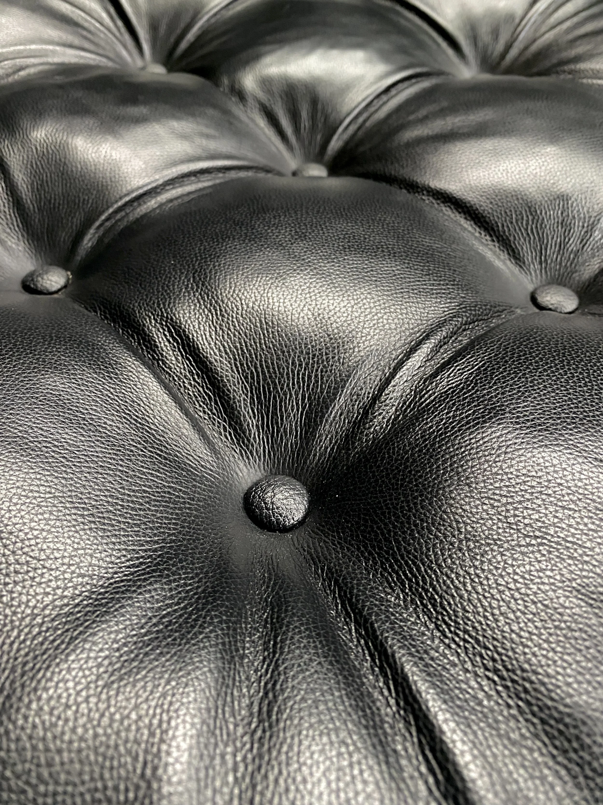 De Sede 'New York' Armchair and Ottoman by Robert Haussmann foto 14
