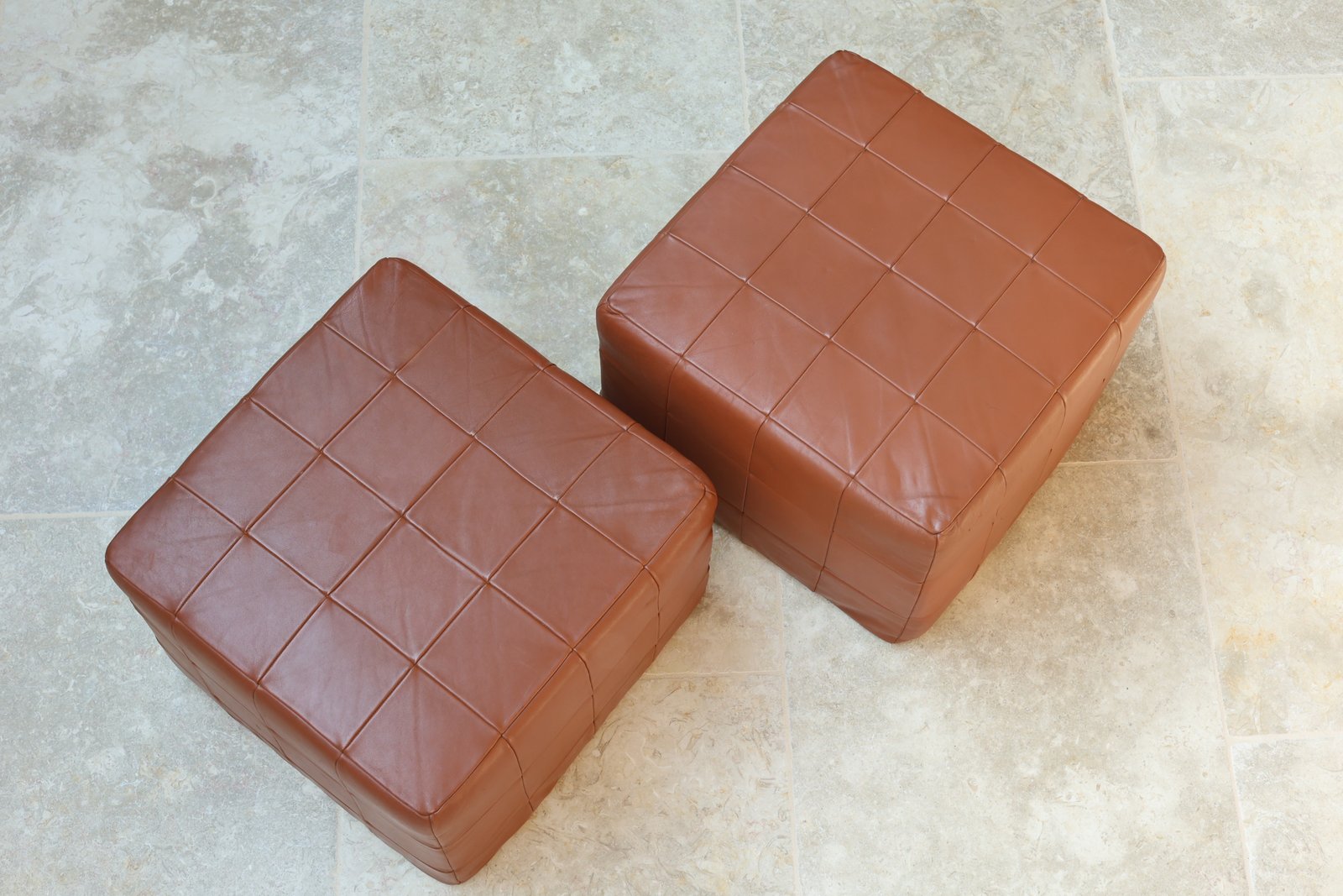 De Sede Patchwork Leather Cube Poufs, Set of 2 foto 3