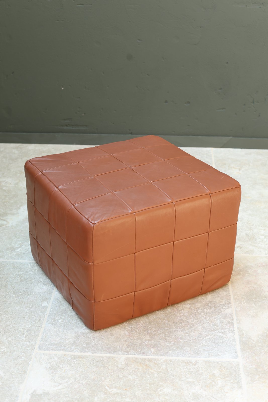 De Sede Patchwork Leather Cube Poufs, Set of 2 foto 4