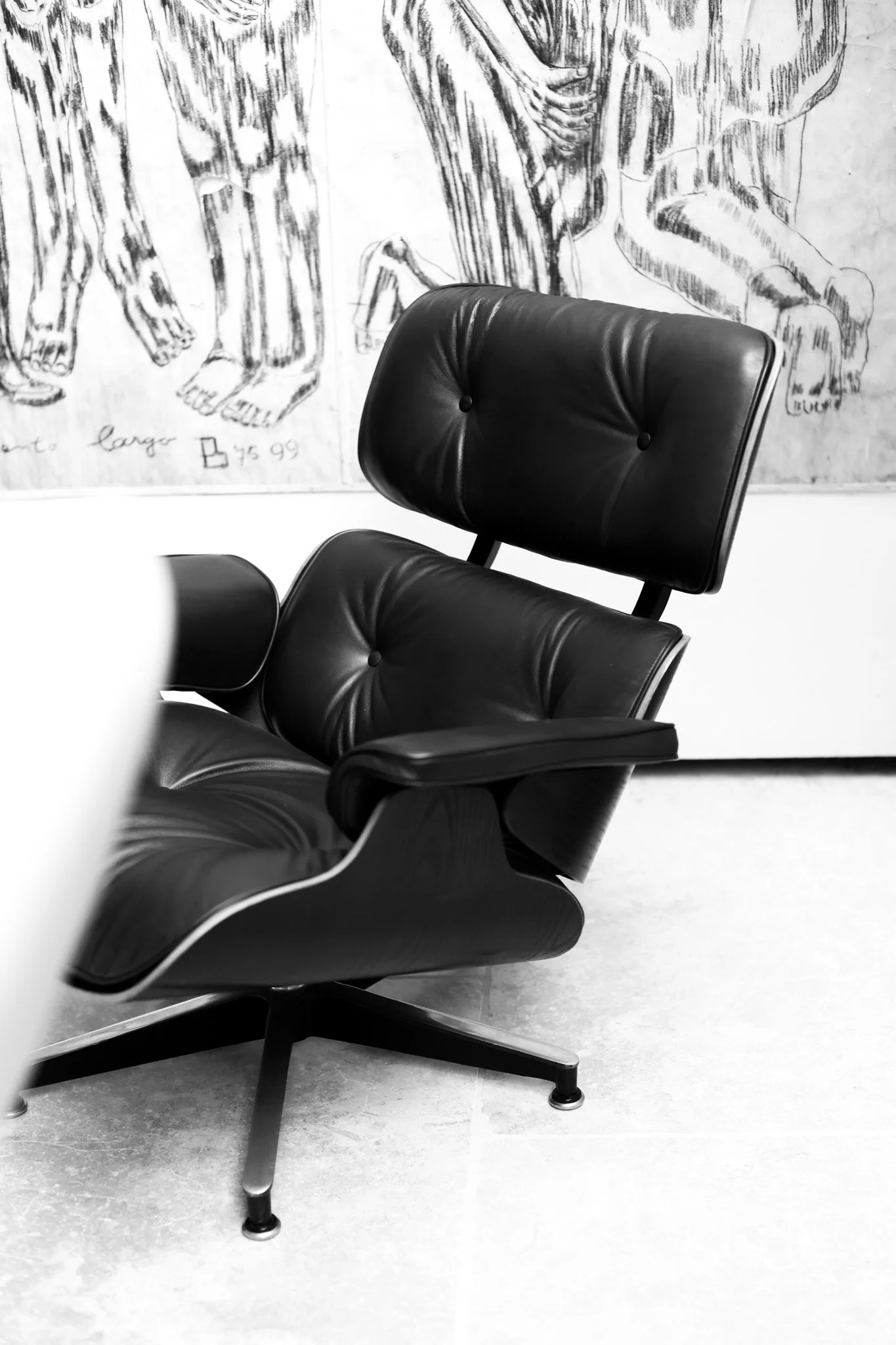 Charles and Ray Eames 670 Lounge Chair for Herman Miller, Black Edition foto 2