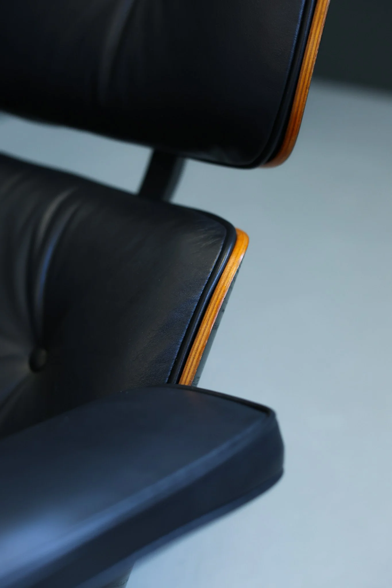 Charles and Ray Eames 670 Lounge Chair for Herman Miller, Black Edition foto 12