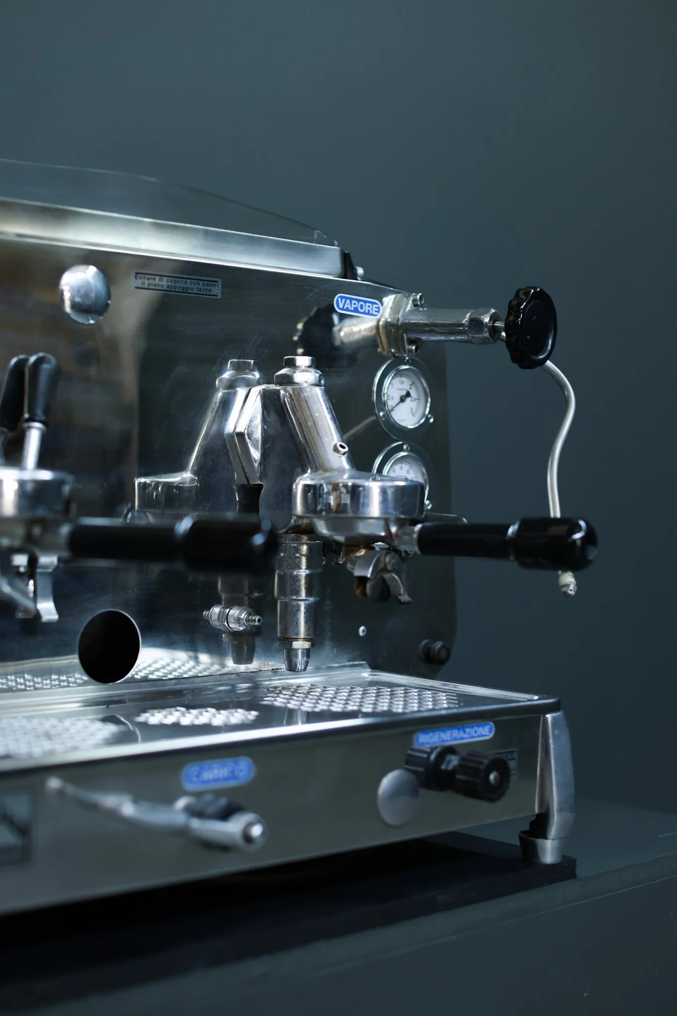 Faema E61 Two-Group Espresso Machine foto 14