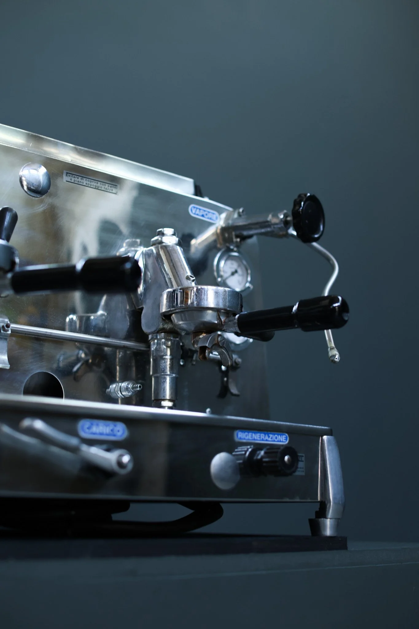 Faema E61 Two-Group Espresso Machine foto 15