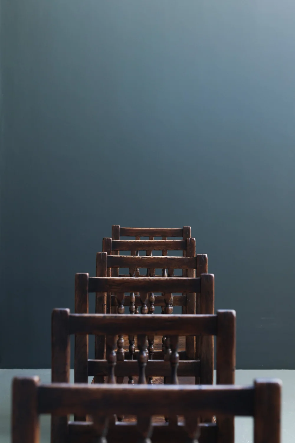 French 18th-Century Solid Oak Side Chairs, Set of Six foto 7