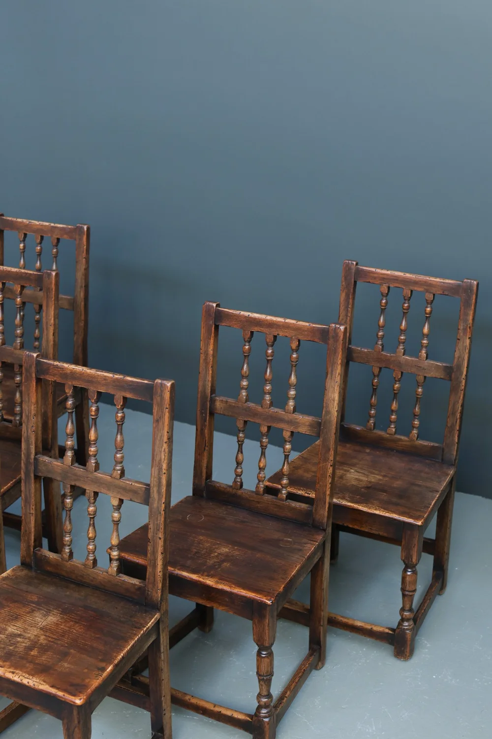 French 18th-Century Solid Oak Side Chairs, Set of Six foto 11