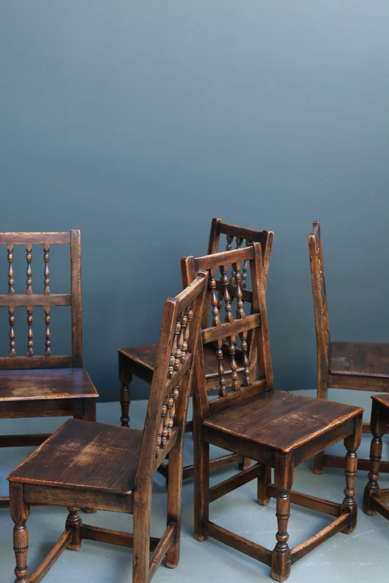 French 18th-Century Solid Oak Side Chairs, Set of Six foto 17
