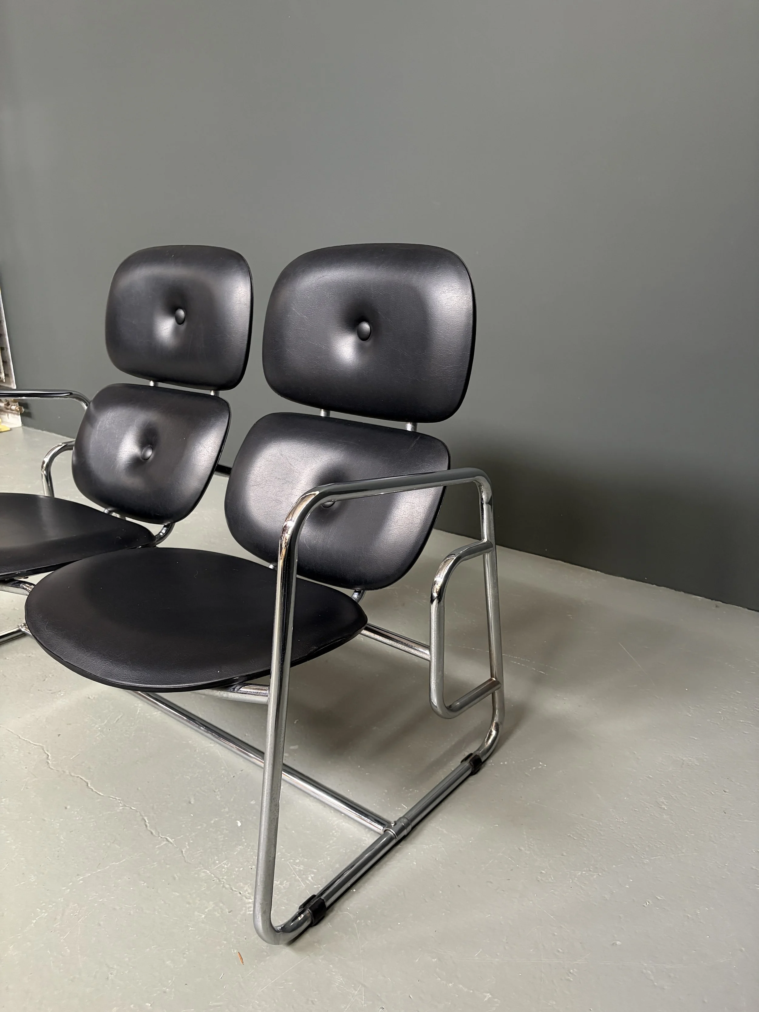 Italian Two-Seat Sofa in the Style of Gae Aulenti foto 6