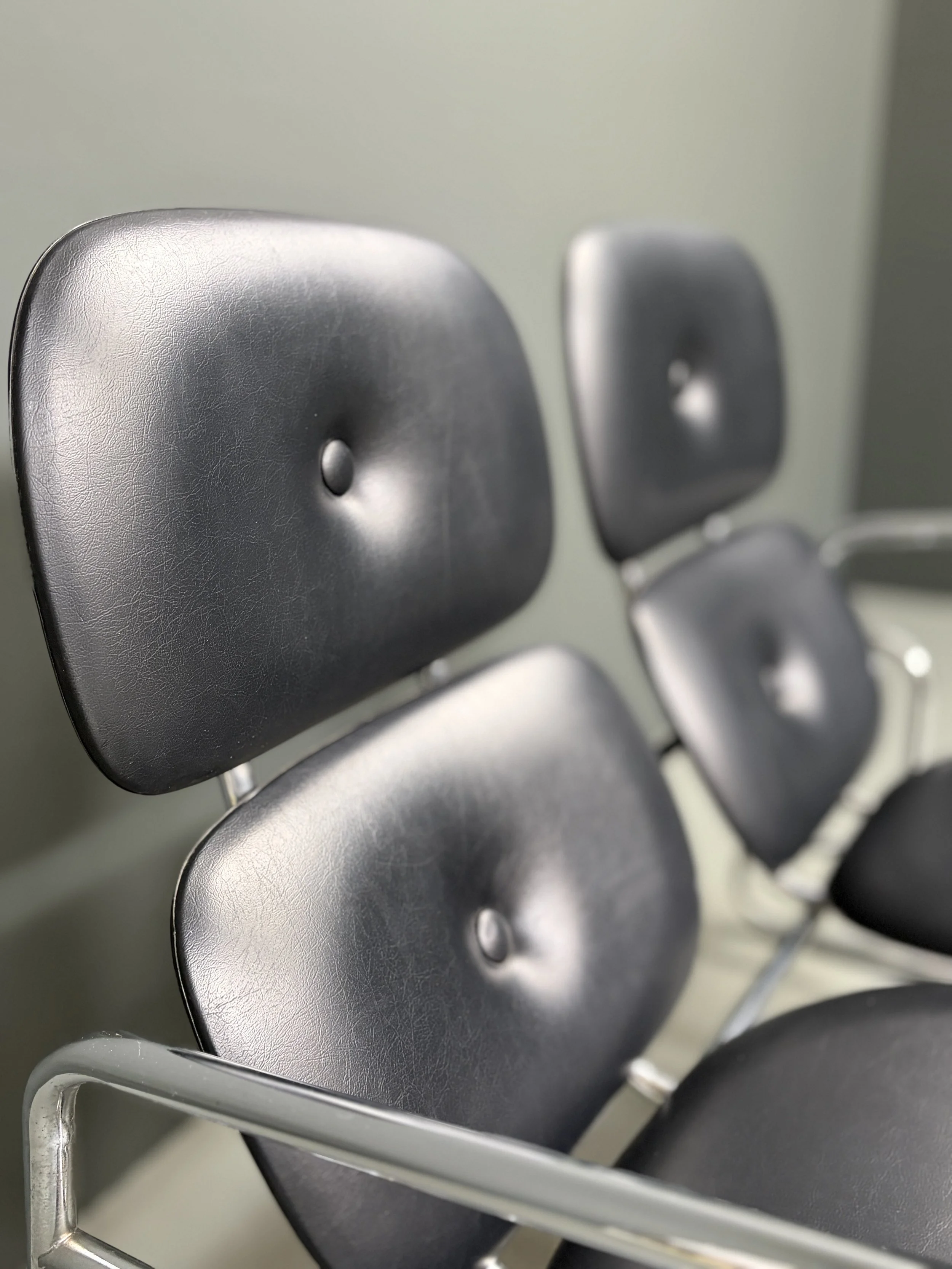 Italian Two-Seat Sofa in the Style of Gae Aulenti foto 12