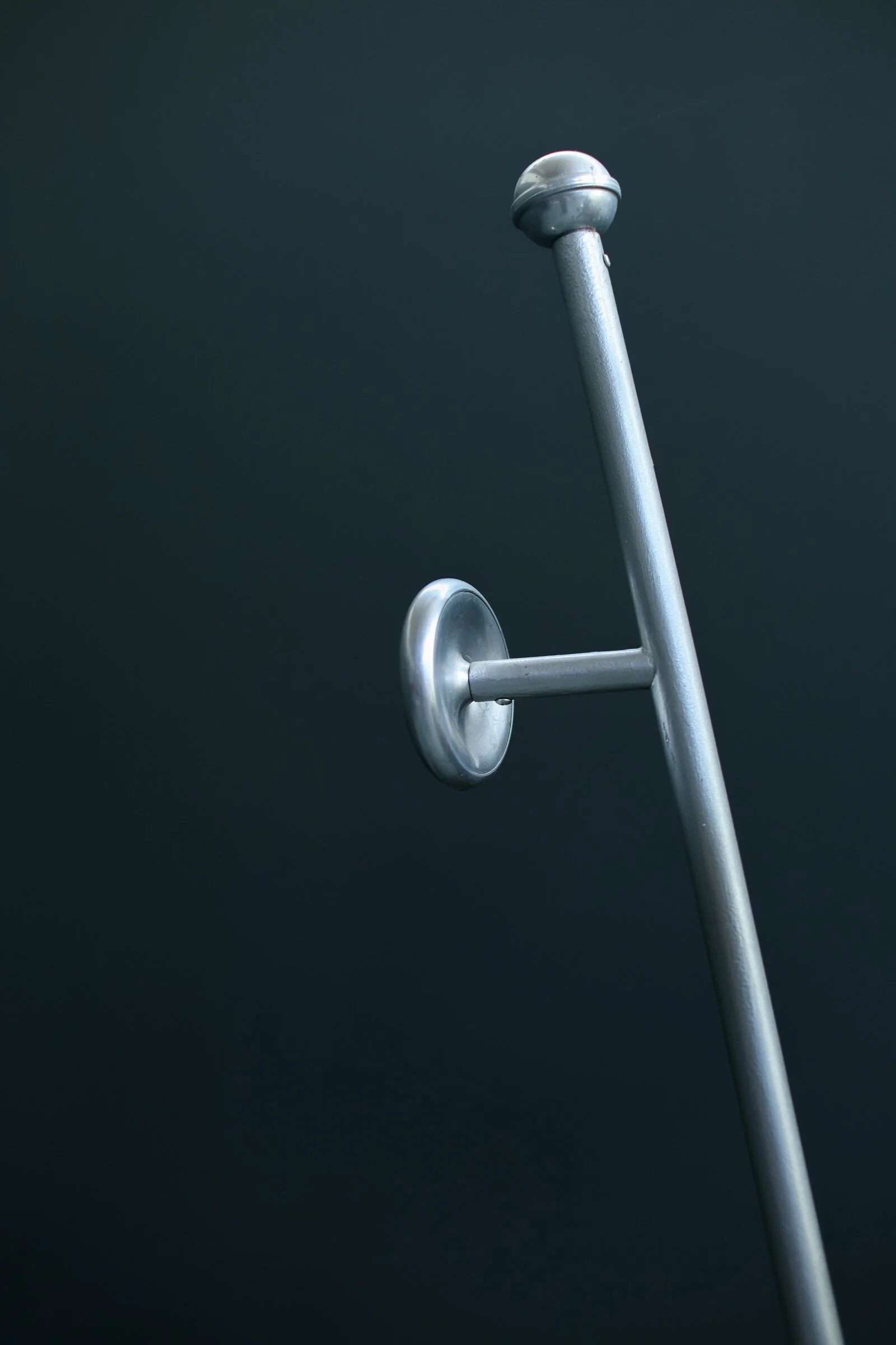 Italian Space Age Aluminium Coat Rack, 1970s foto 5