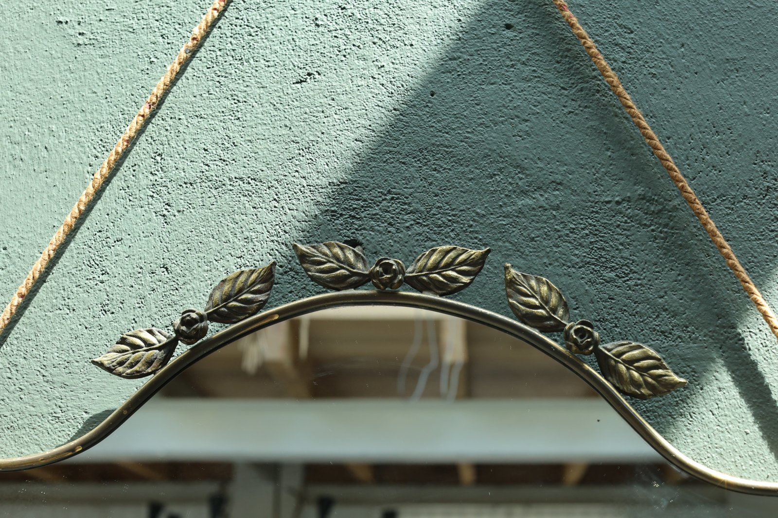 Italian Floral Metal Wall Mirror, Roses & Leaves foto 7