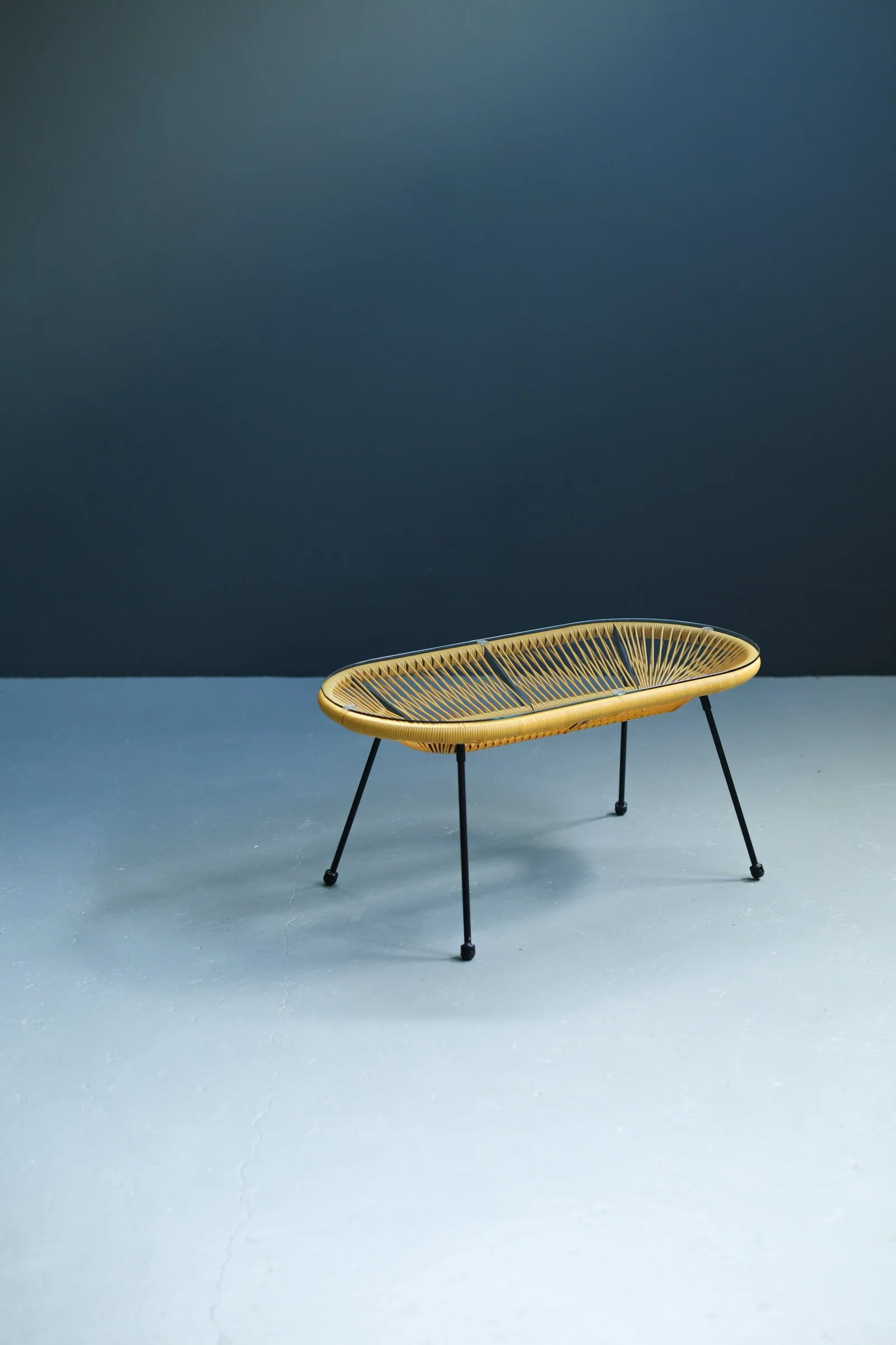 Italian Woven Yellow Coffee Table with Glass Top, 1990 foto 2