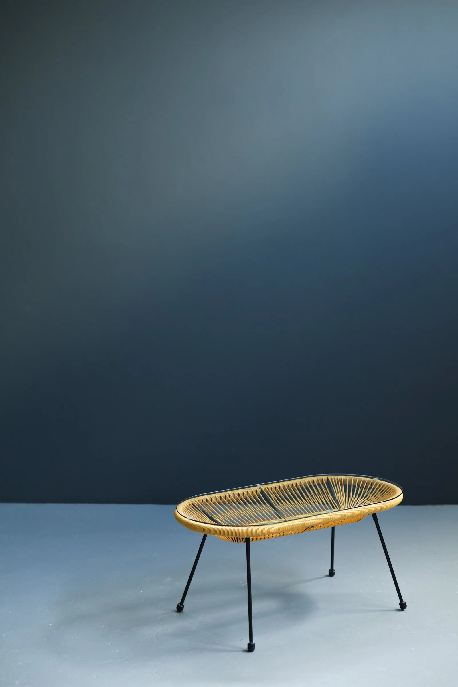 Italian Woven Yellow Coffee Table with Glass Top, 1990 foto 6