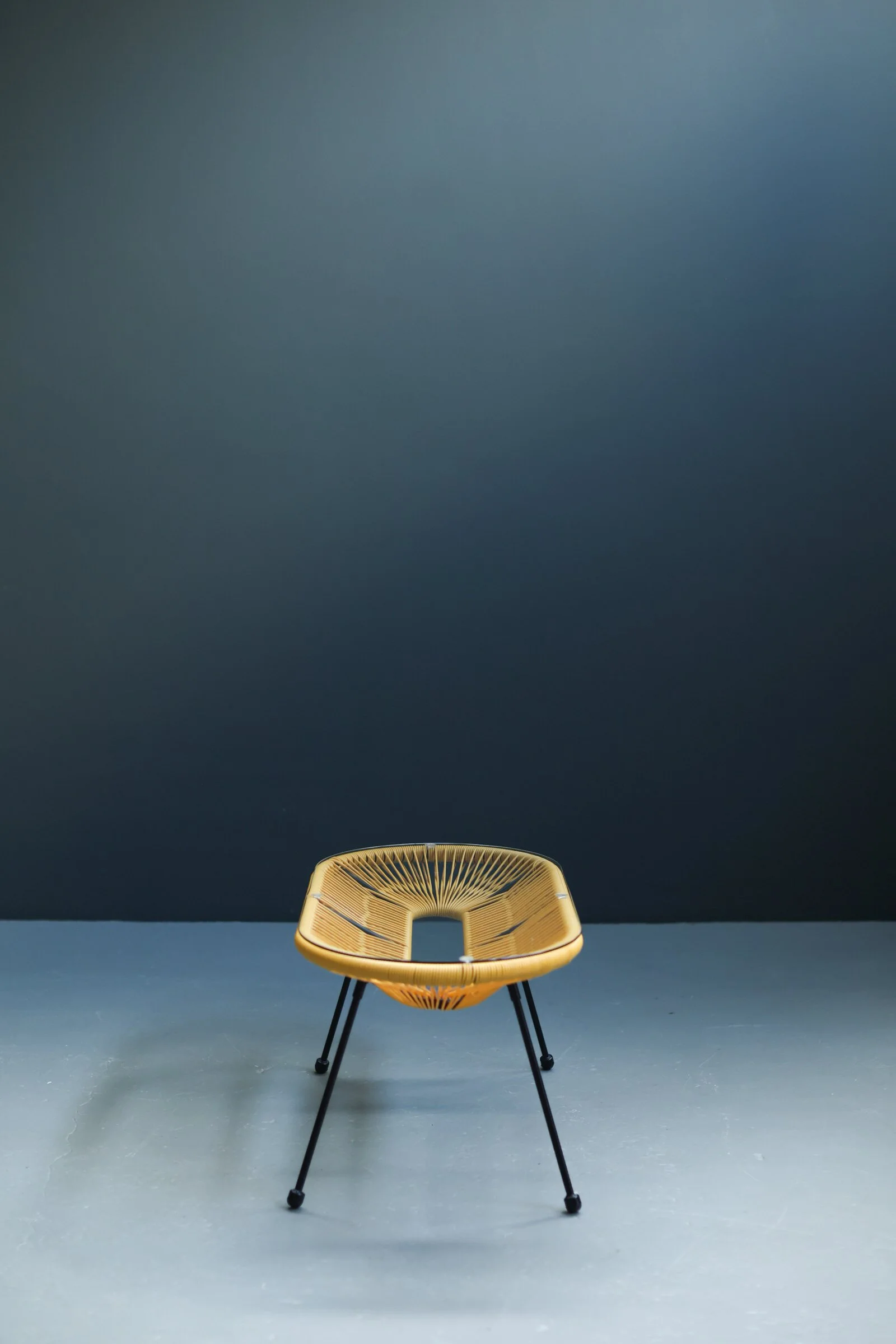 Italian Woven Yellow Coffee Table with Glass Top, 1990 foto 8