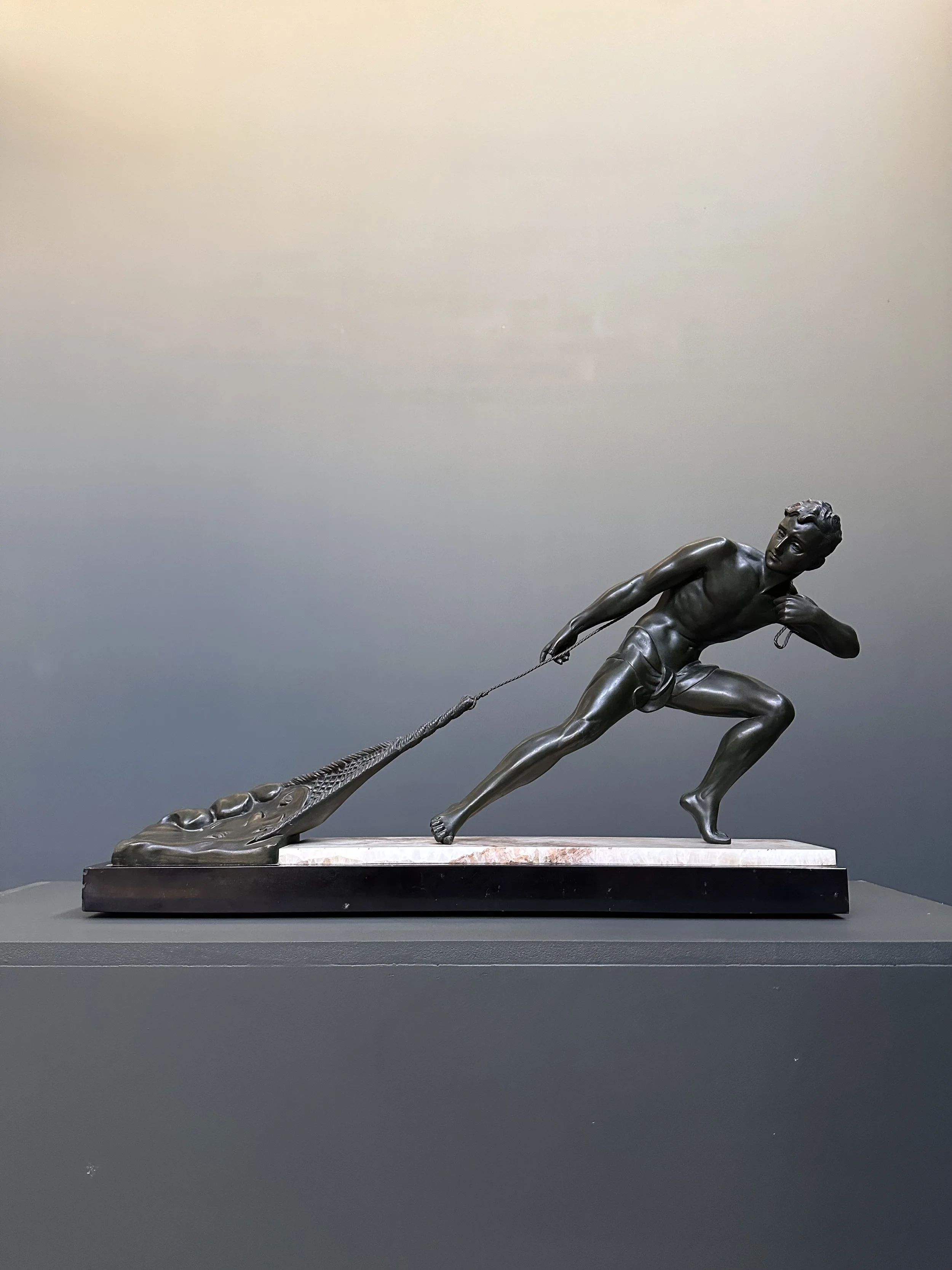 Jean de Roncourt 'The Fisherman' Art Deco Bronze Sculpture foto 13