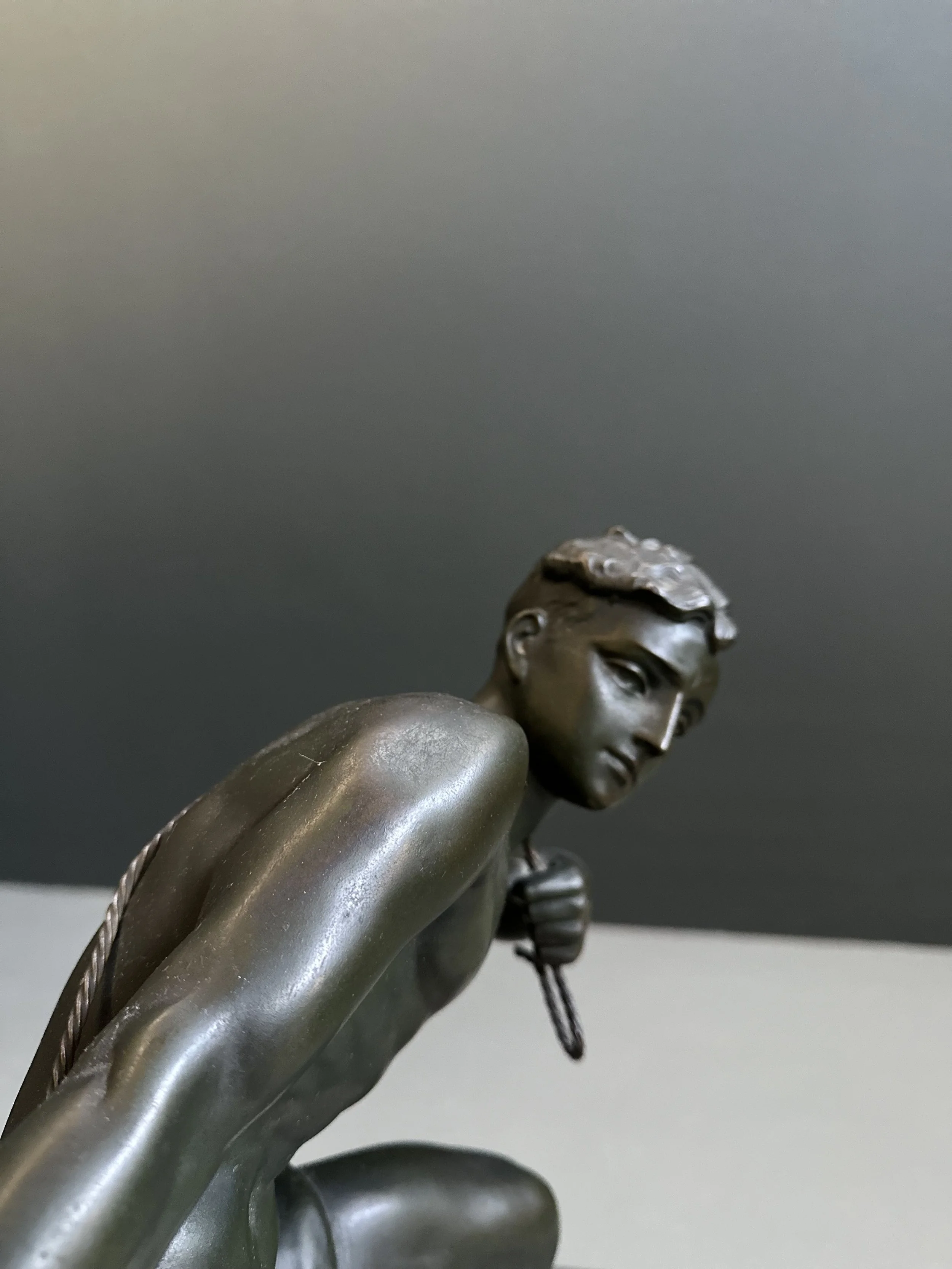 Jean de Roncourt 'The Fisherman' Art Deco Bronze Sculpture foto 15