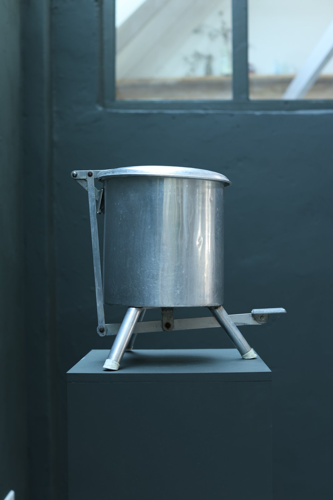 Mid-Century Aluminium Pedal Bin, Tripod Legs foto 7