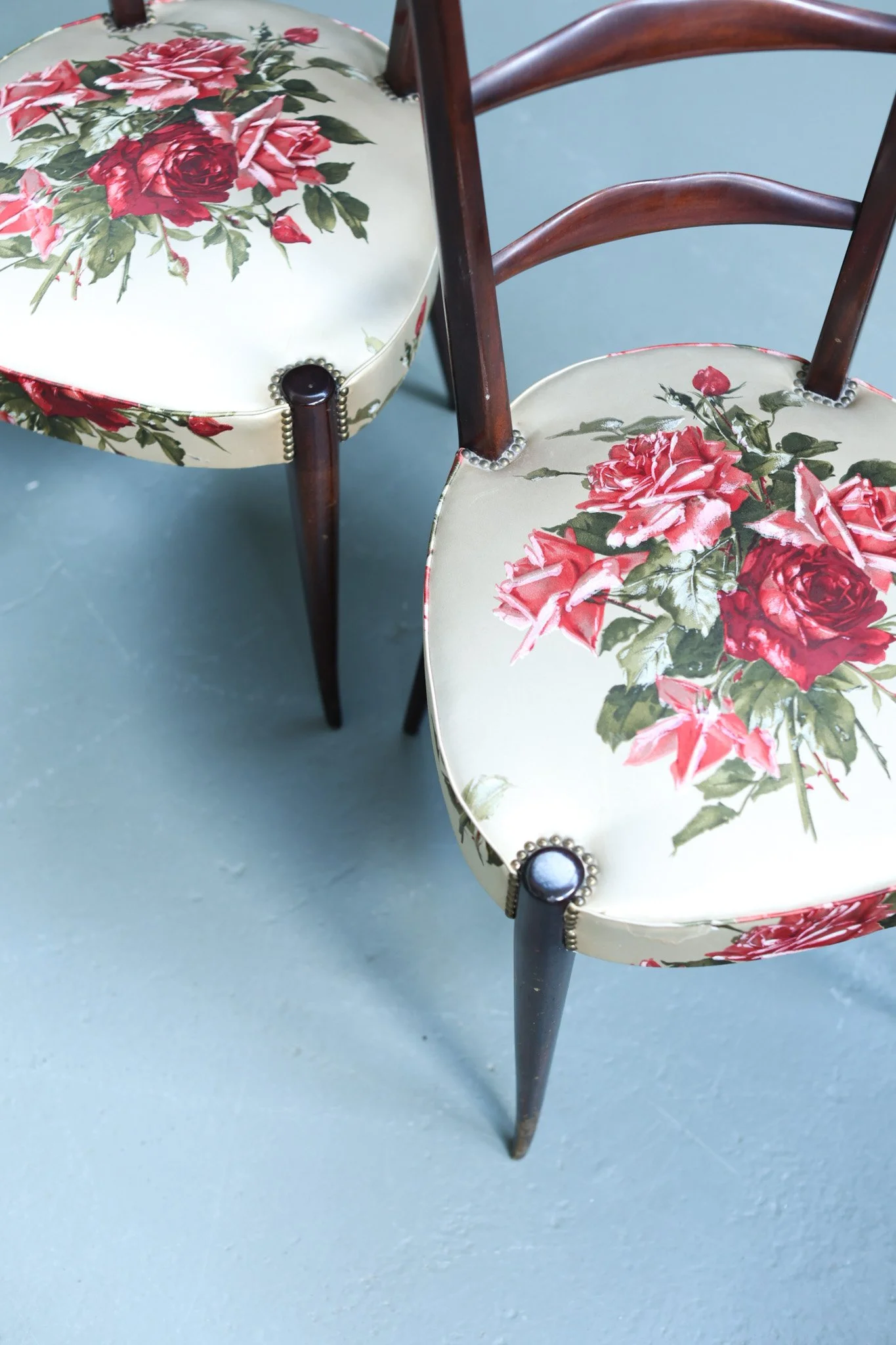 Paolo Buffa Chiavari Ladder-Back Chairs, Pair foto 2