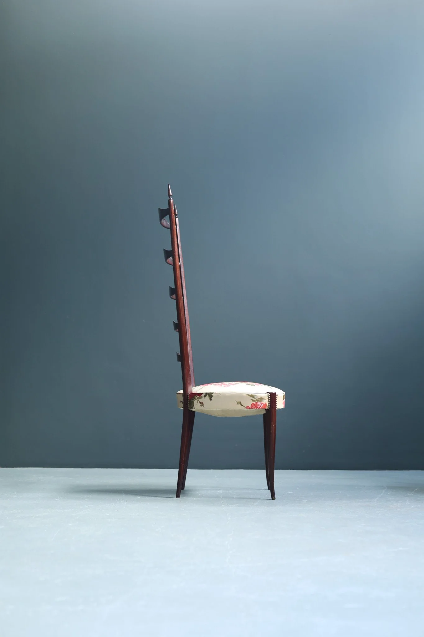 Paolo Buffa Chiavari Ladder-Back Chairs, Pair foto 7