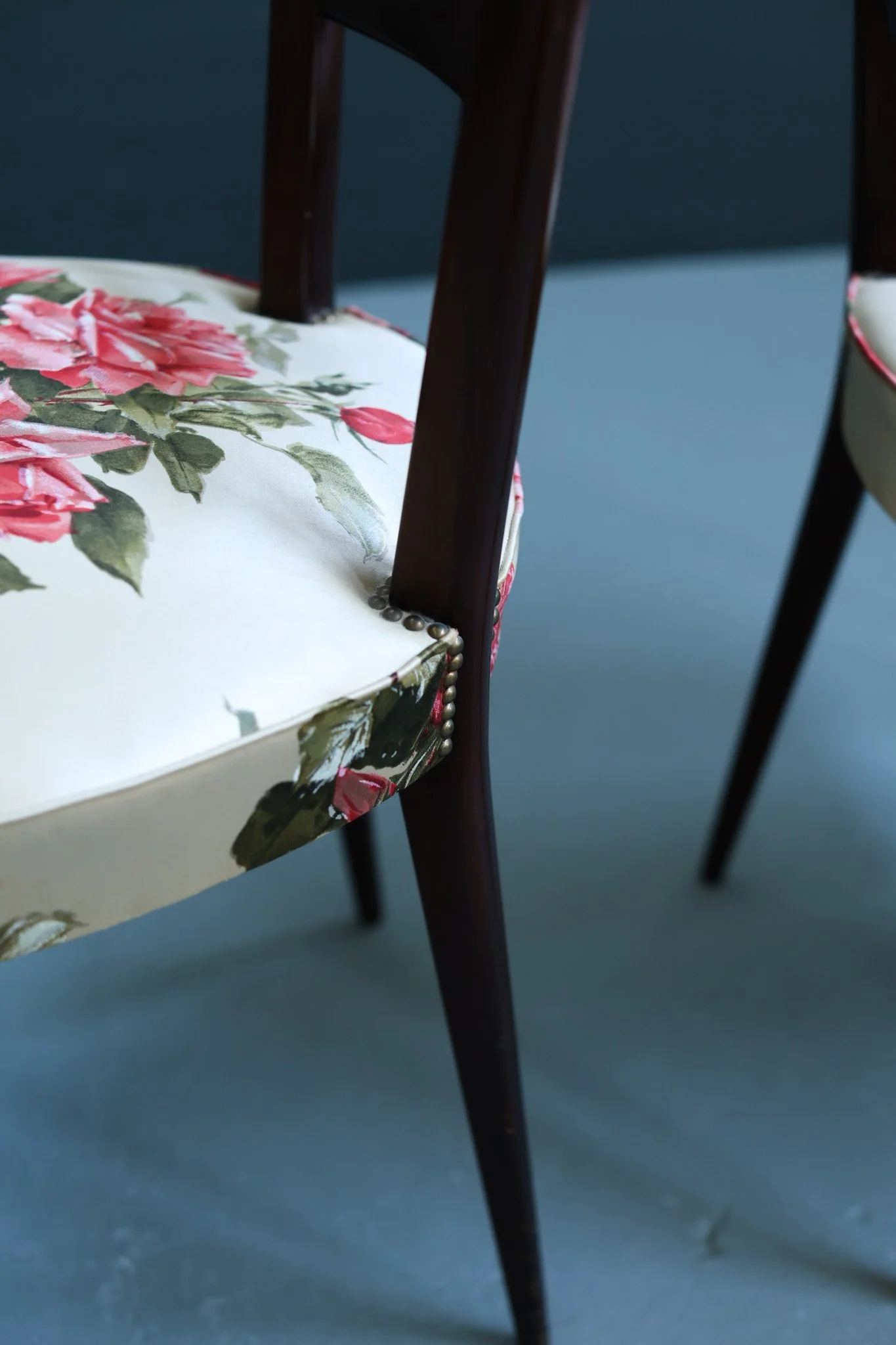 Paolo Buffa Chiavari Ladder-Back Chairs, Pair foto 9