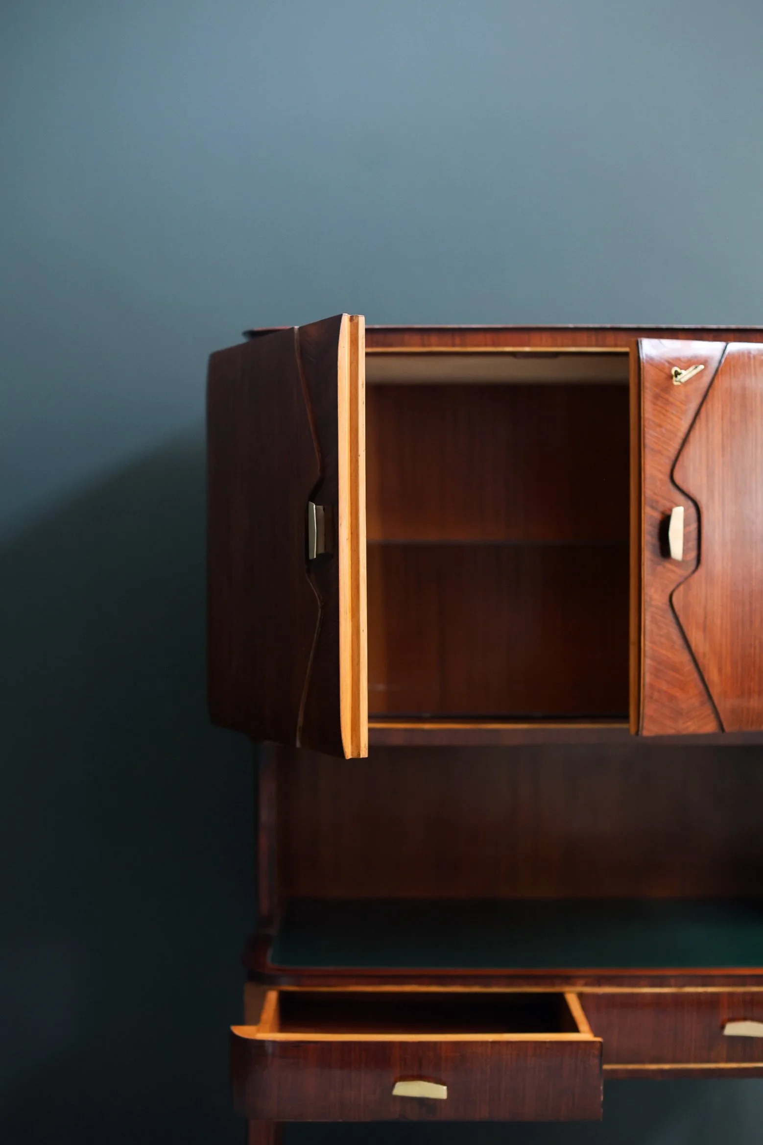 Paolo Buffa Italian Bar Cabinet in Rosewood foto 6