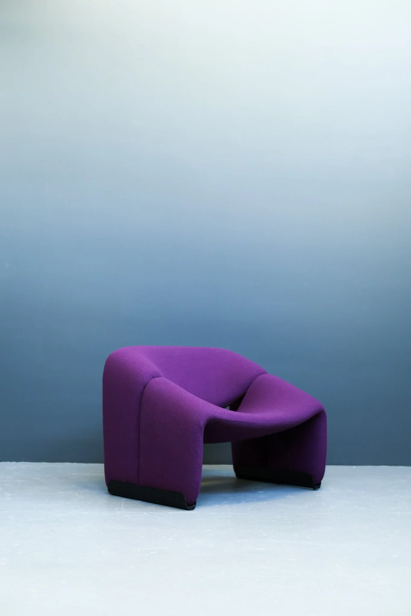 Pierre Paulin F598 Groovy Chair for Artifort in Purple Kvadrat foto 3