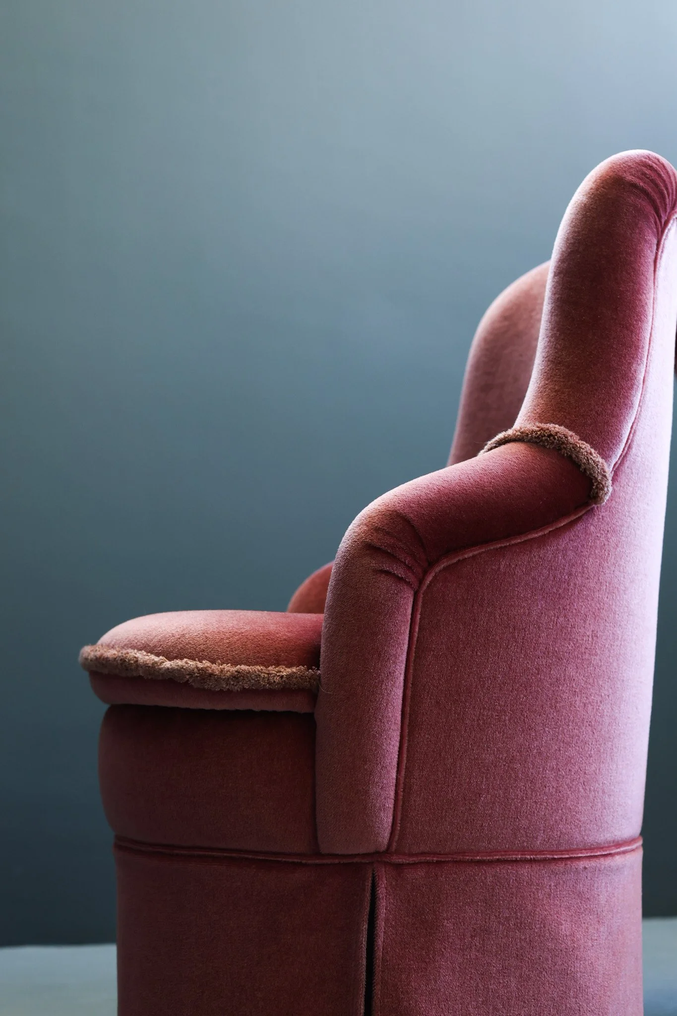 French Velvet Boudoir Chairs, Set of Two foto 3