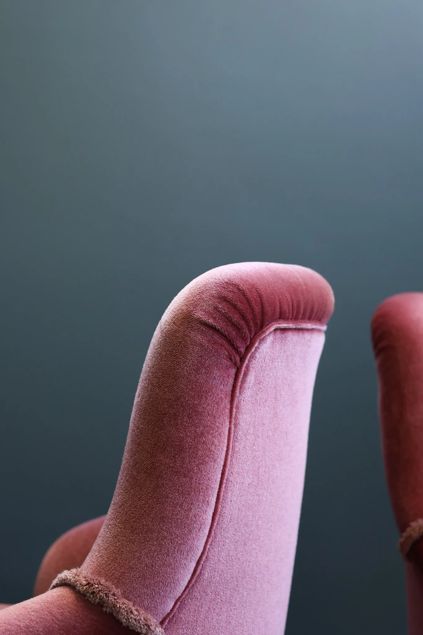 French Velvet Boudoir Chairs, Set of Two foto 8