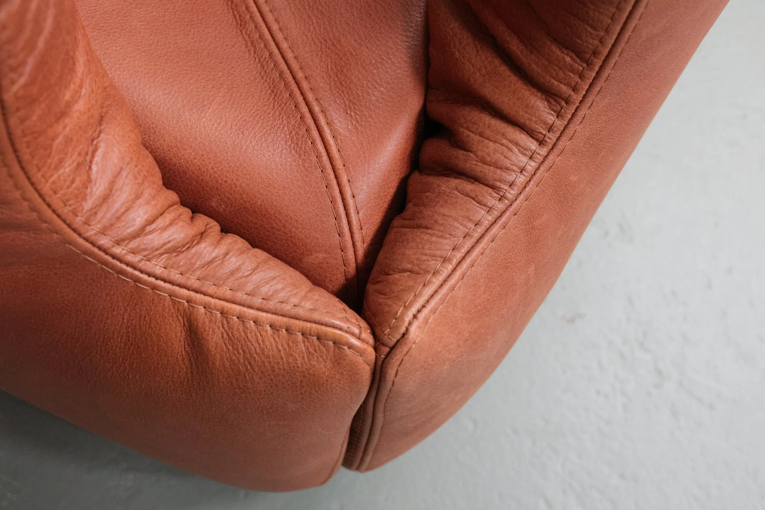 Alberto Rosselli Confidential Sofa for Saporiti in Cognac Leather foto 14