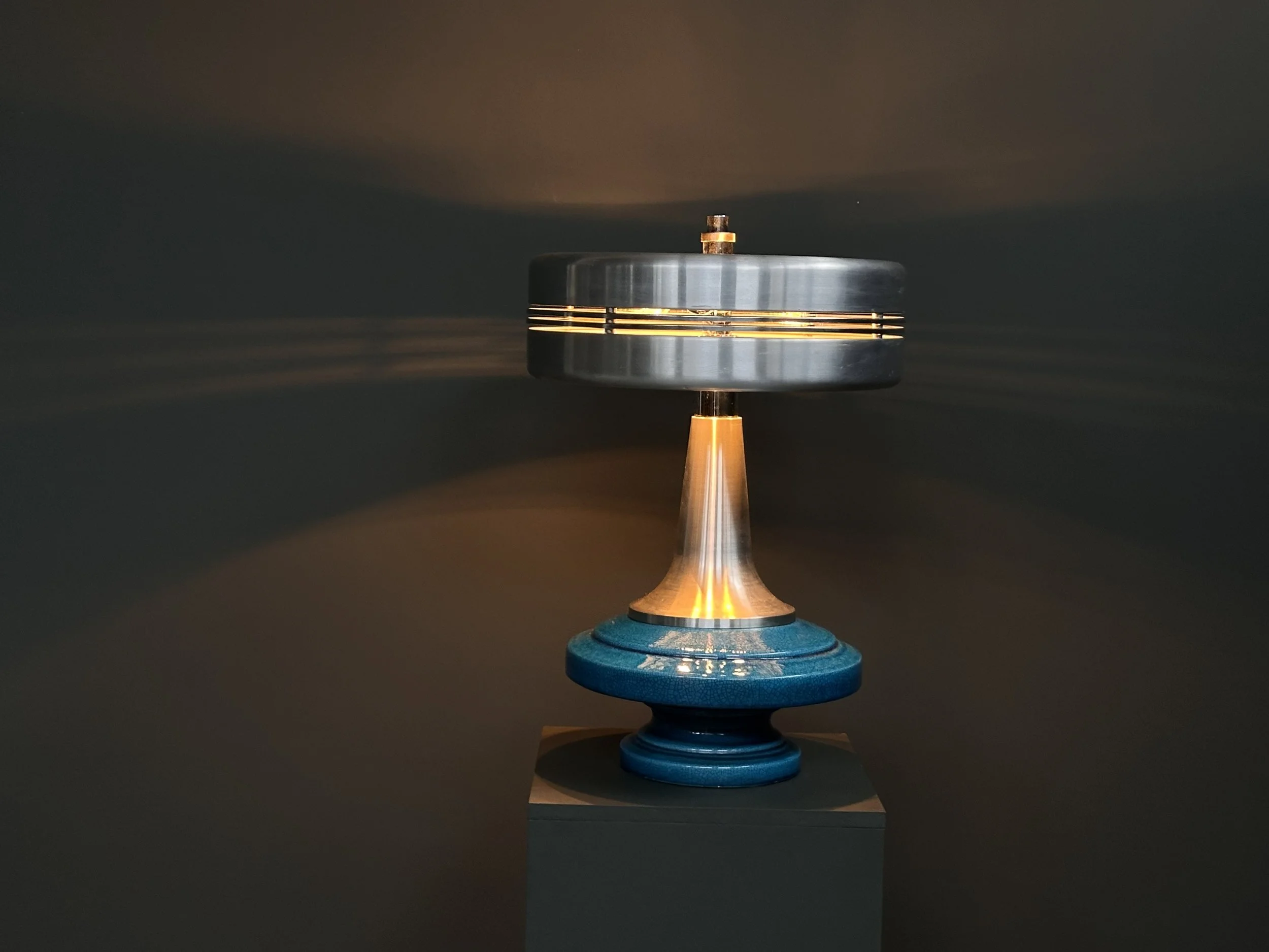 Space Age UFO Table Lamp in Blue Ceramic and Aluminum foto 5