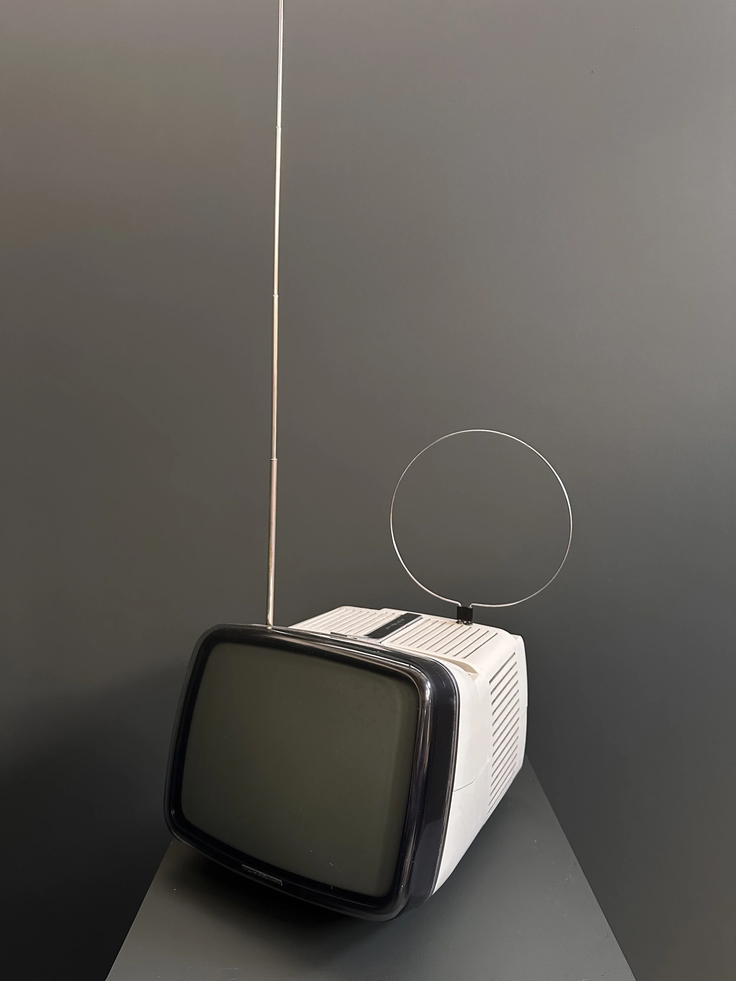 Brionvega Algol 11 Television by Marco Zanuso and Richard Sapper foto 4