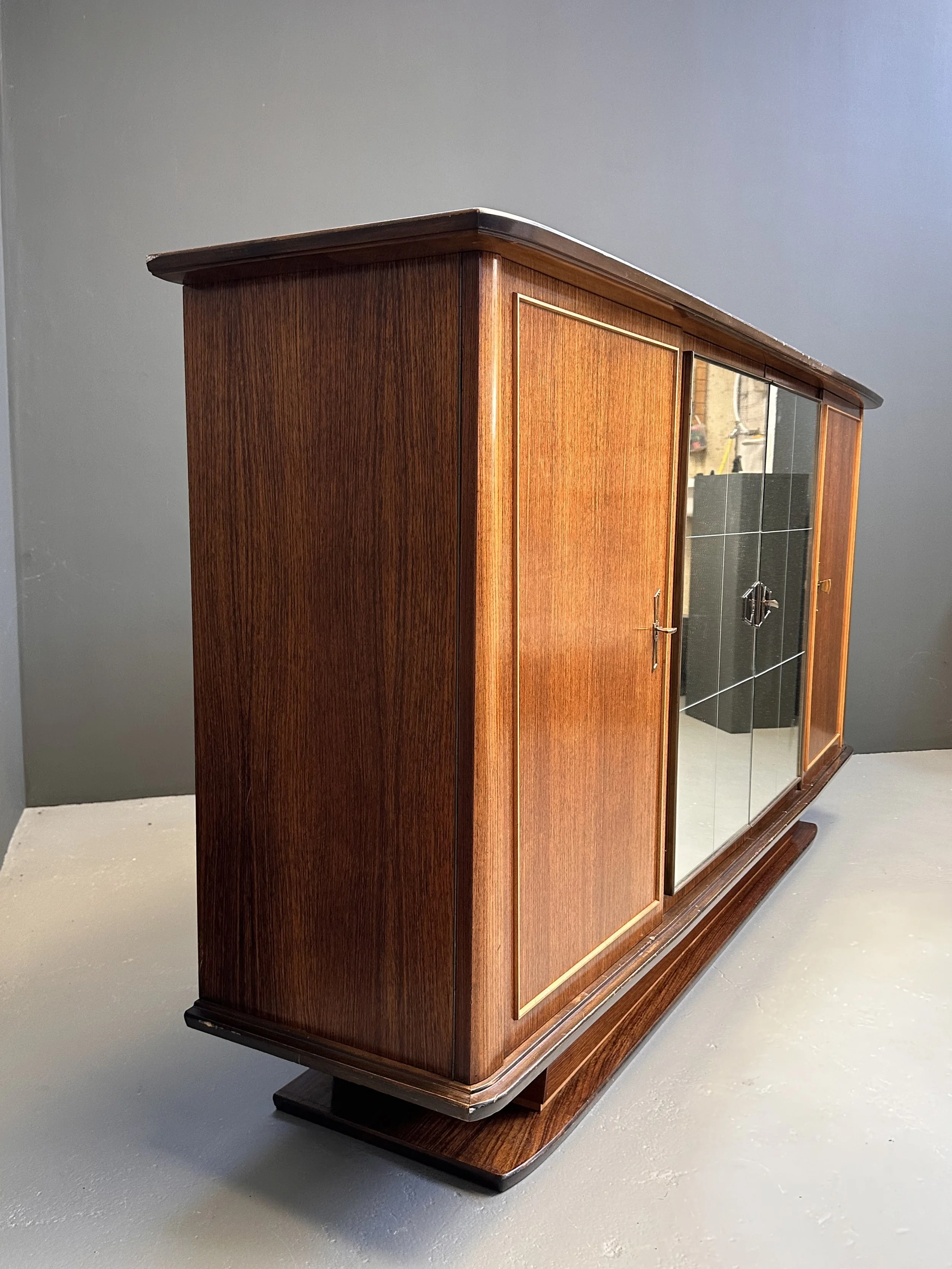 Swiss Art Deco Mid-Century Mahogany Sideboard by Schweizerfabrikat foto 2