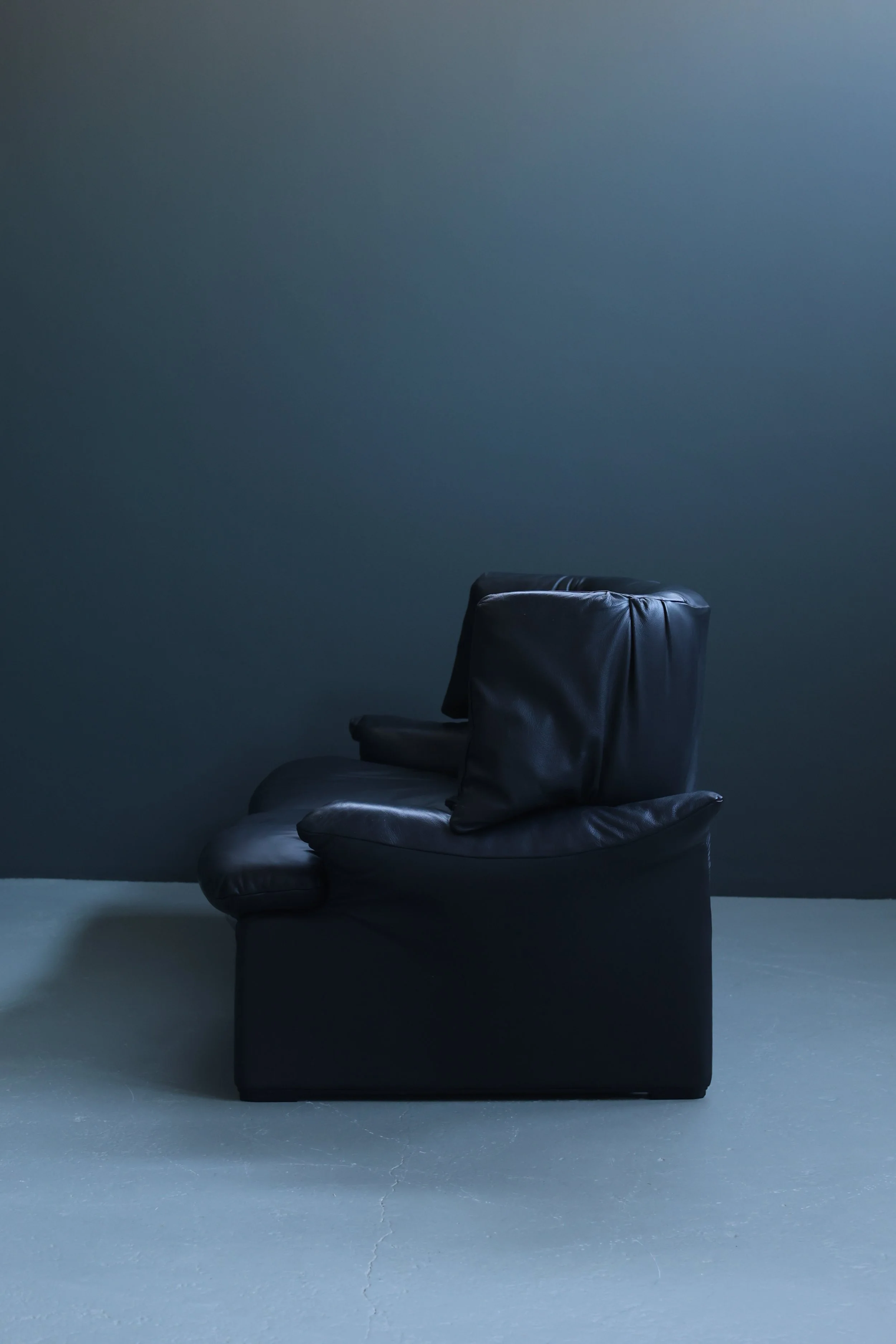 Vico Magistretti Portovenere Leather Sofa for Cassina foto 3